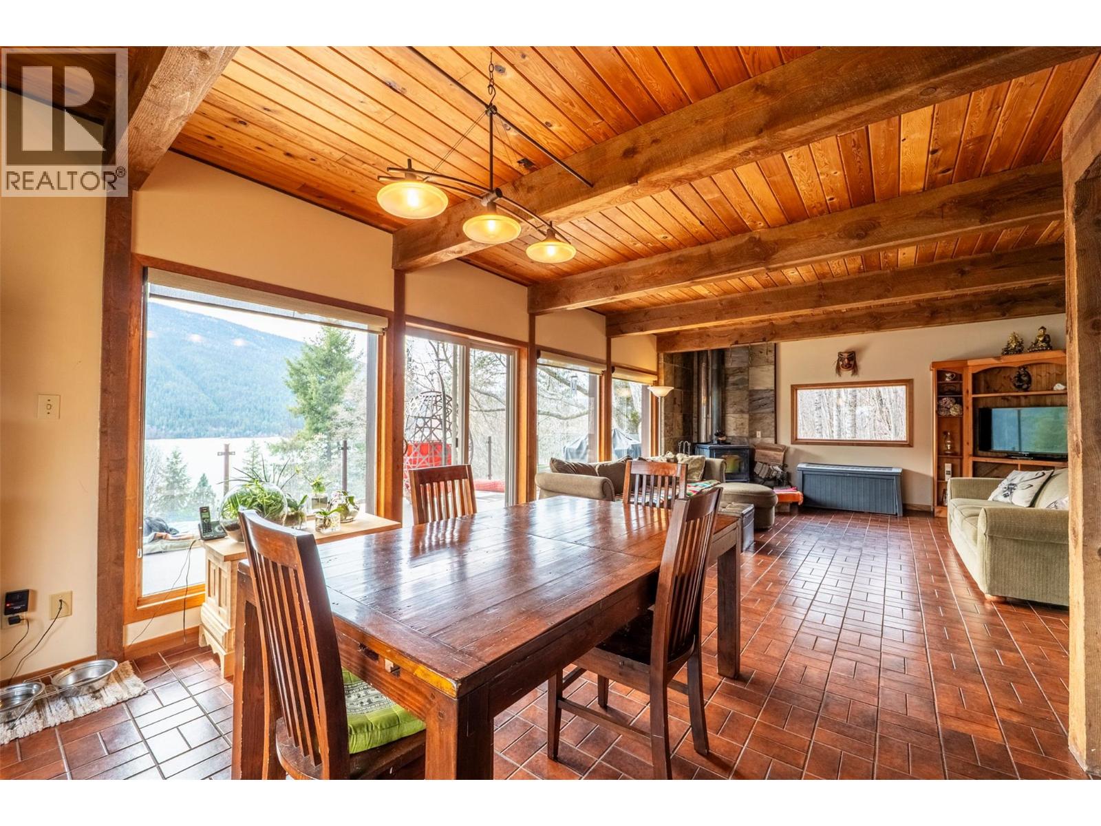 3169 Bainbridge Road, Nelson, British Columbia  V1L 6M7 - Photo 8 - 10381209