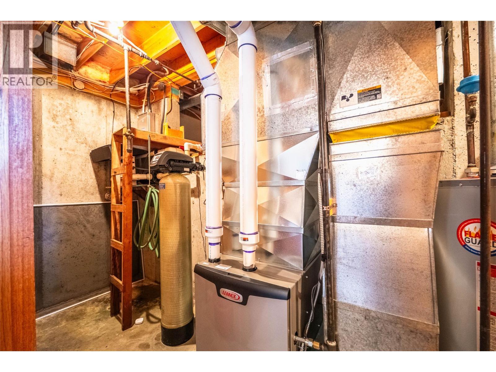 1896 3a Highway, Nelson, British Columbia  V1L 6K1 - Photo 53 - 10381201