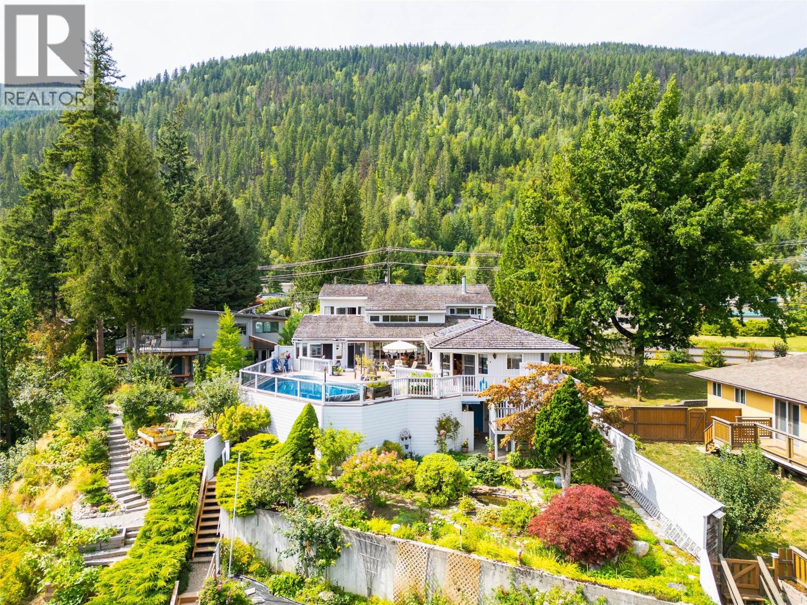 1896 3a Highway, Nelson, British Columbia  V1L 6K1 - Photo 71 - 10381201