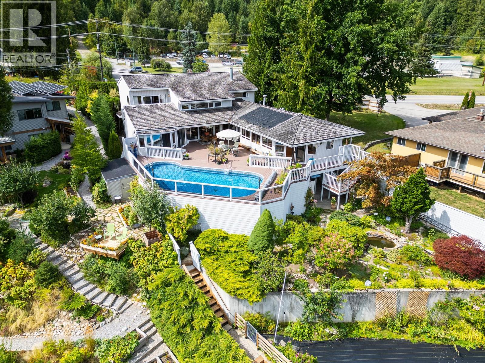 1896 3a Highway, Nelson, British Columbia  V1L 6K1 - Photo 74 - 10381201