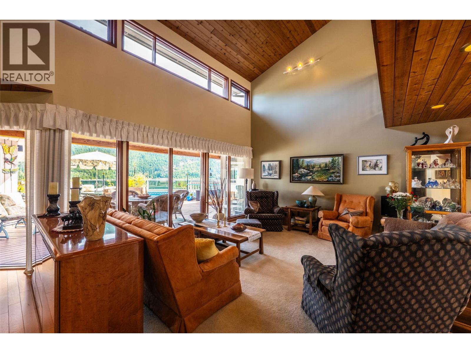 1896 3a Highway, Nelson, British Columbia  V1L 6K1 - Photo 8 - 10381201