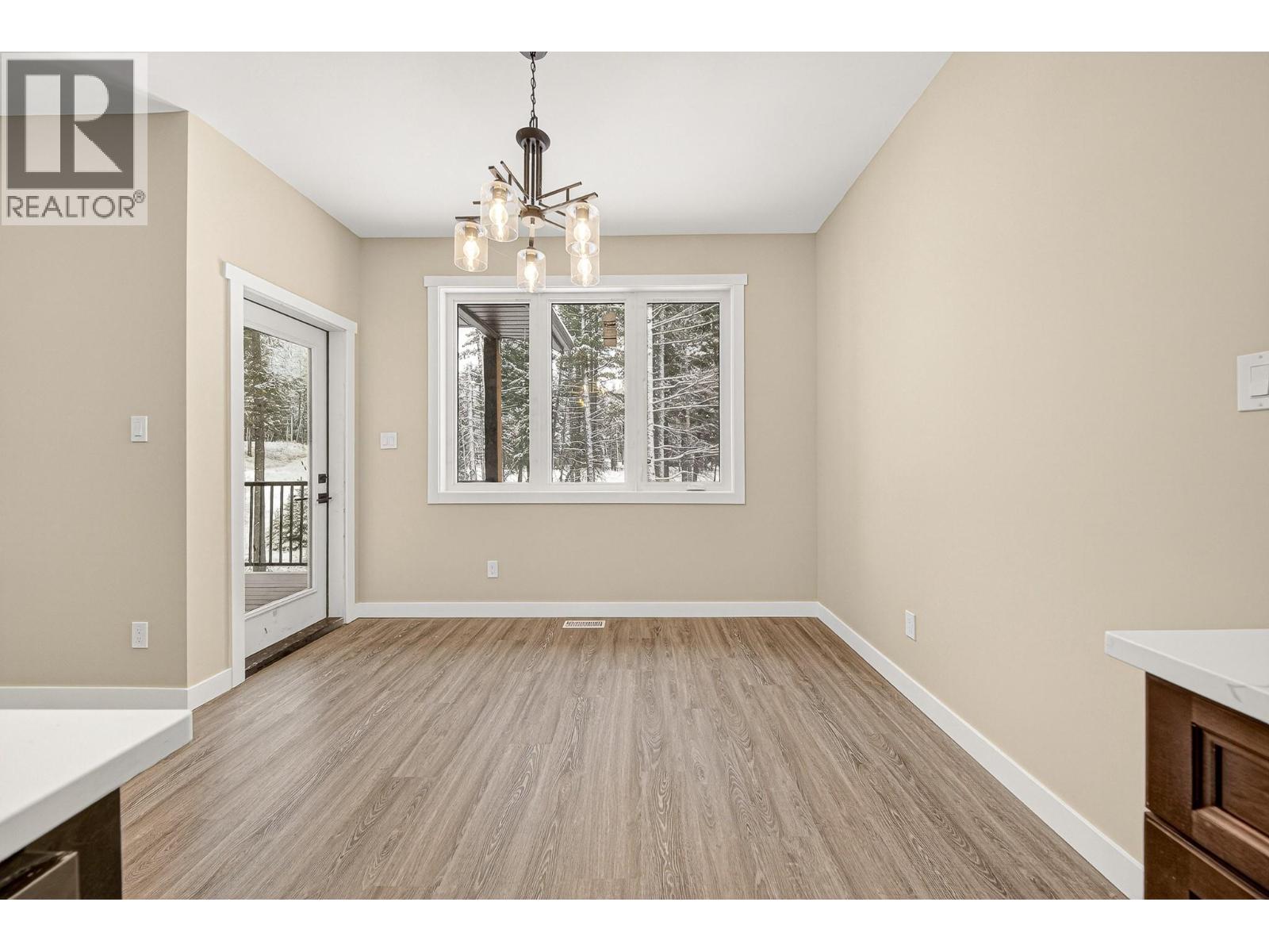 2252 Black Hawk Drive, Sparwood, British Columbia  V0B 2G2 - Photo 15 - 10381434