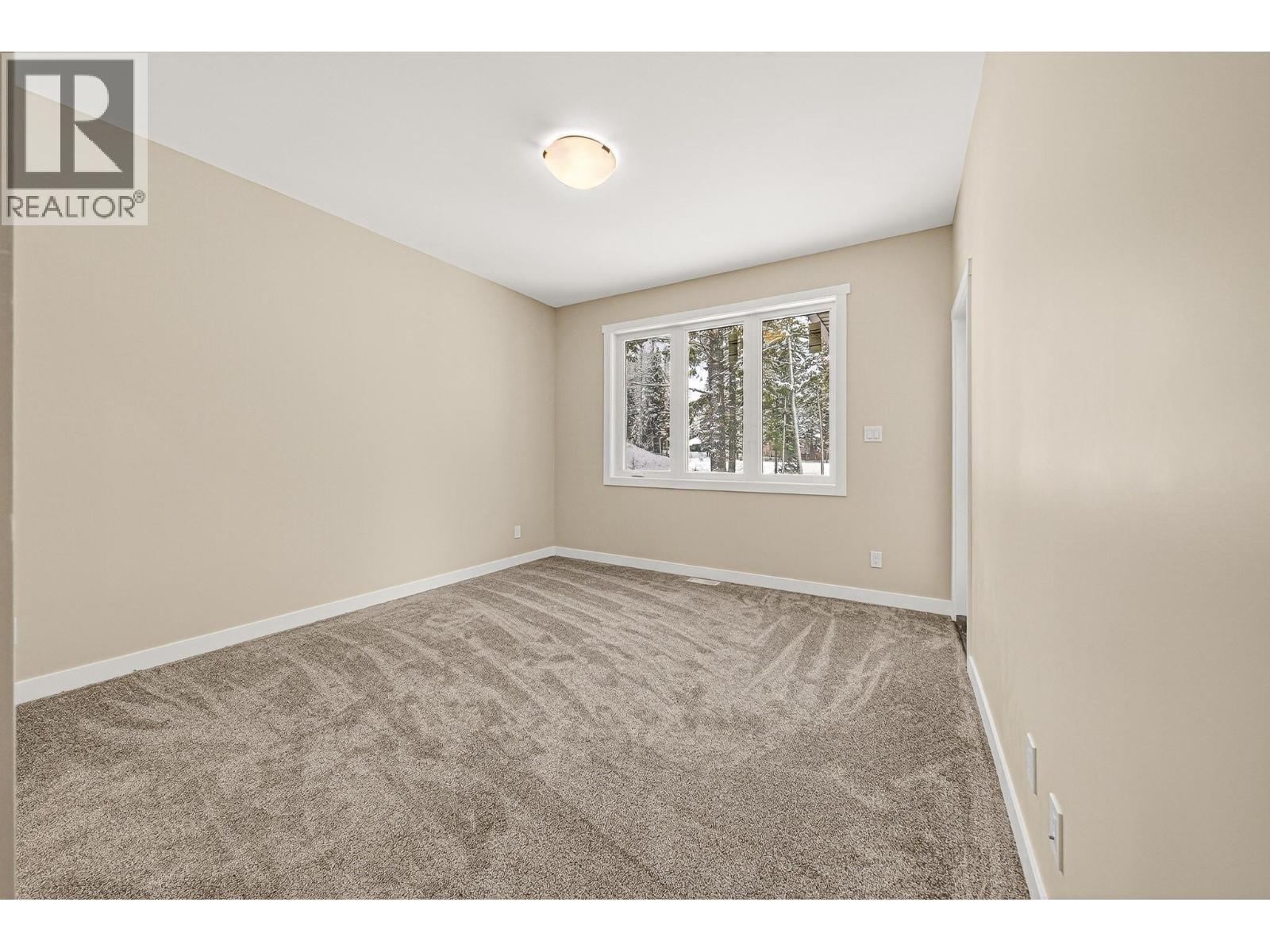 2252 Black Hawk Drive, Sparwood, British Columbia  V0B 2G2 - Photo 24 - 10381434