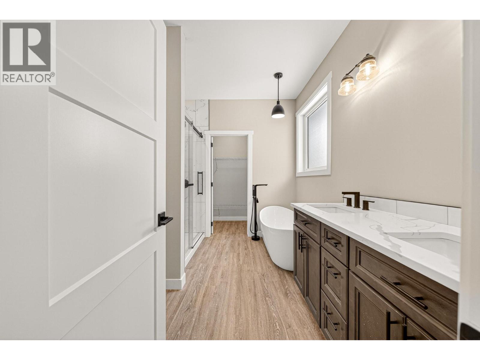 2252 Black Hawk Drive, Sparwood, British Columbia  V0B 2G2 - Photo 27 - 10381434