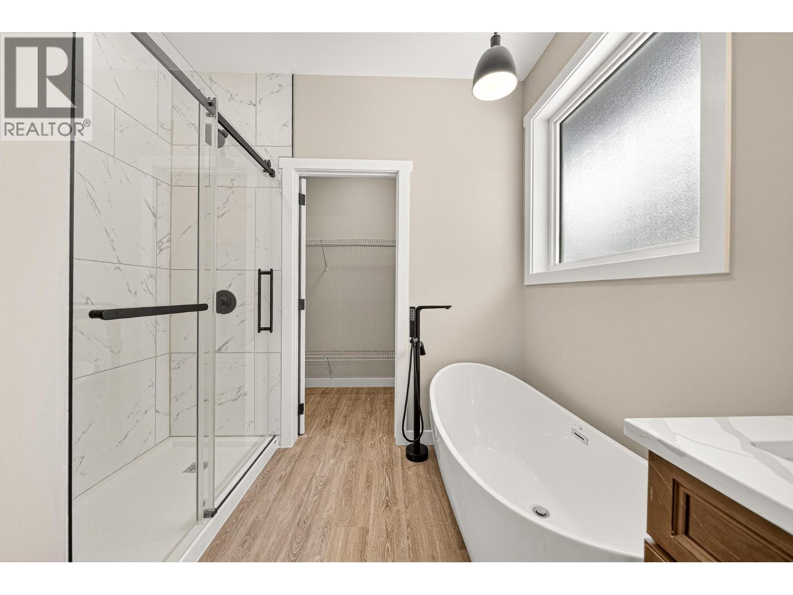 2252 Black Hawk Drive, Sparwood, British Columbia  V0B 2G2 - Photo 29 - 10381434