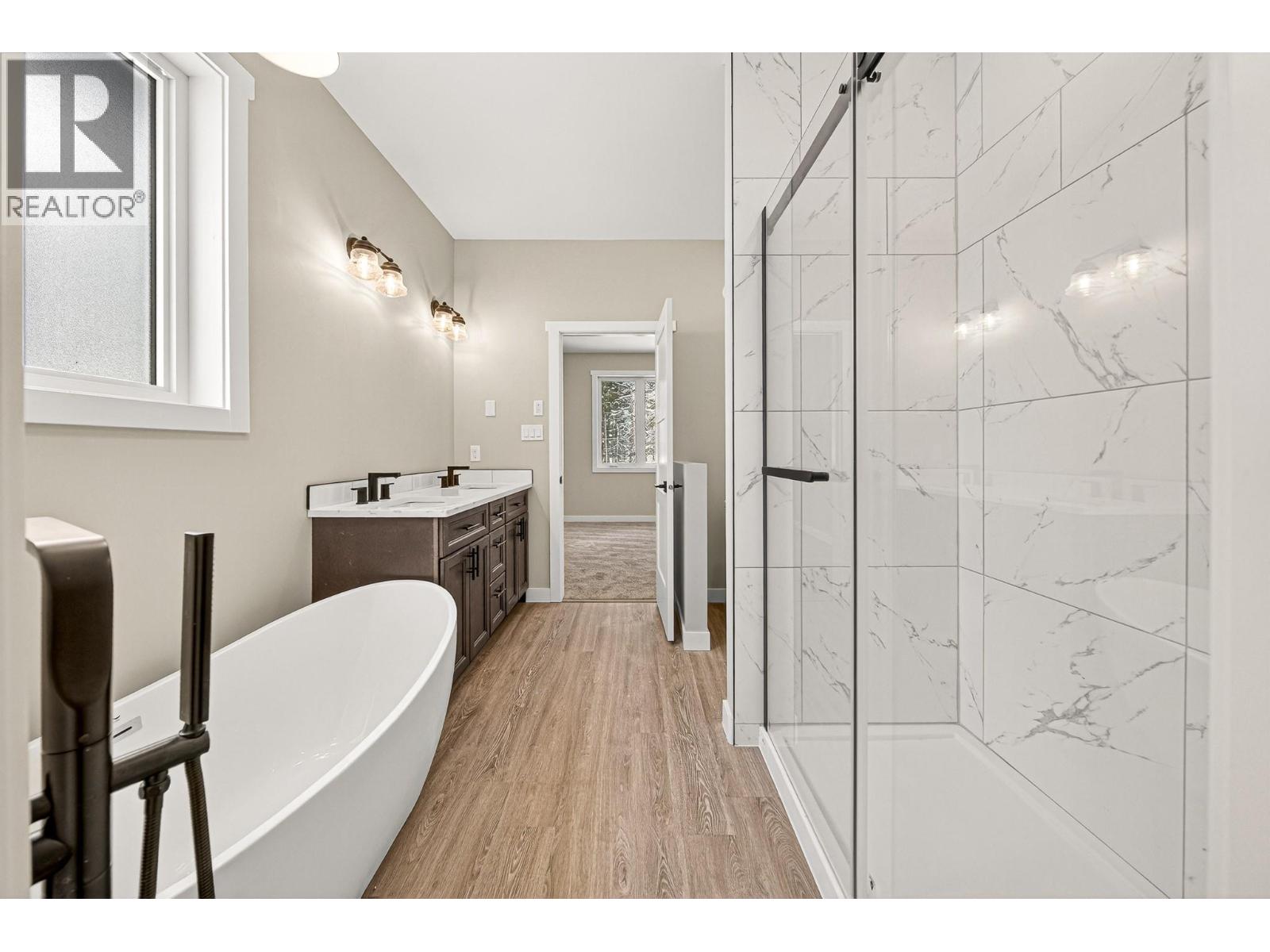 2252 Black Hawk Drive, Sparwood, British Columbia  V0B 2G2 - Photo 31 - 10381434