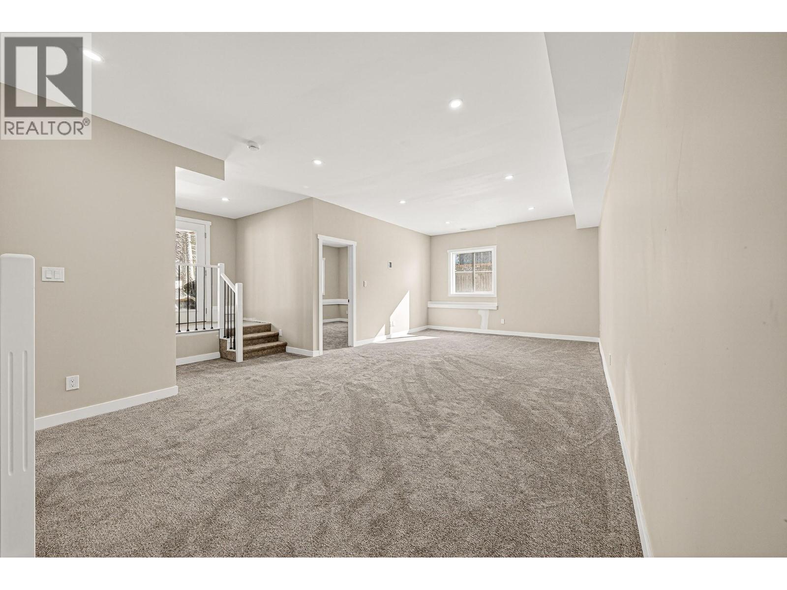 2252 Black Hawk Drive, Sparwood, British Columbia  V0B 2G2 - Photo 36 - 10381434