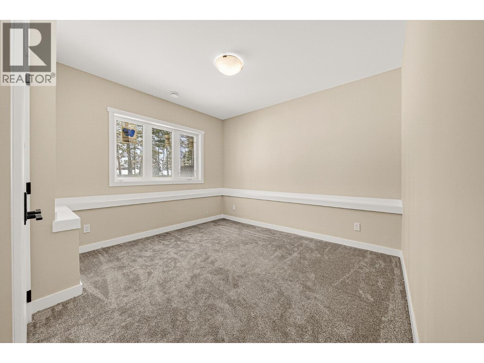 2252 Black Hawk Drive, Sparwood, British Columbia  V0B 2G2 - Photo 39 - 10381434