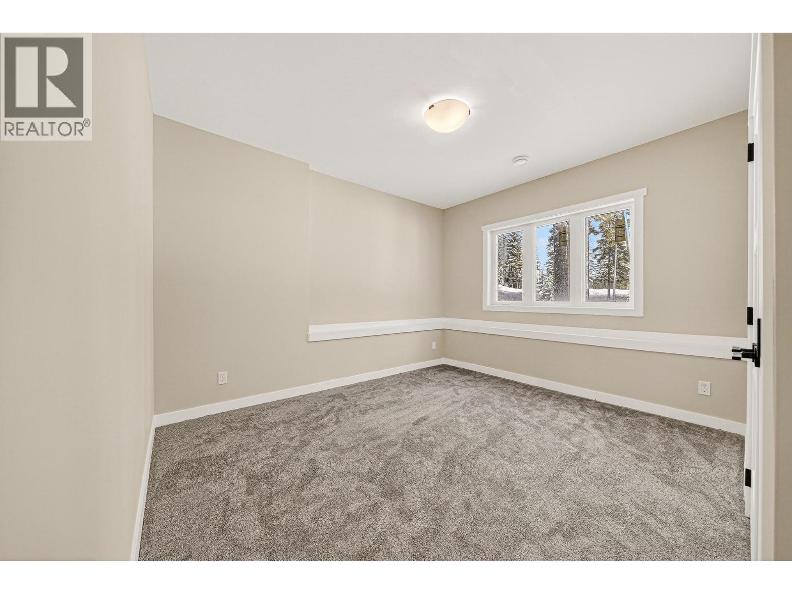 2252 Black Hawk Drive, Sparwood, British Columbia  V0B 2G2 - Photo 41 - 10381434