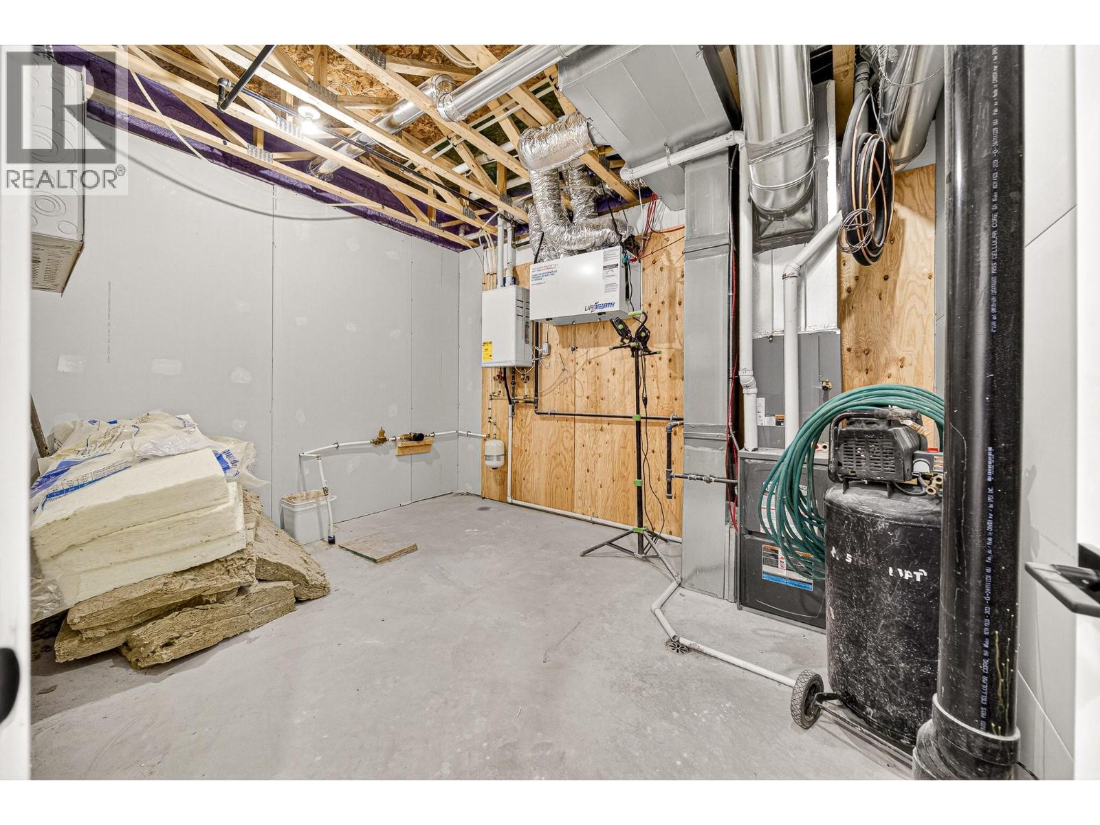 2252 Black Hawk Drive, Sparwood, British Columbia  V0B 2G2 - Photo 47 - 10381434