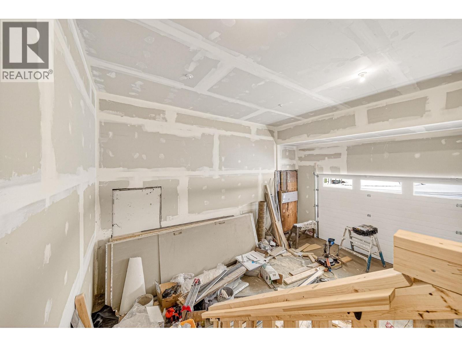 2252 Black Hawk Drive, Sparwood, British Columbia  V0B 2G2 - Photo 48 - 10381434