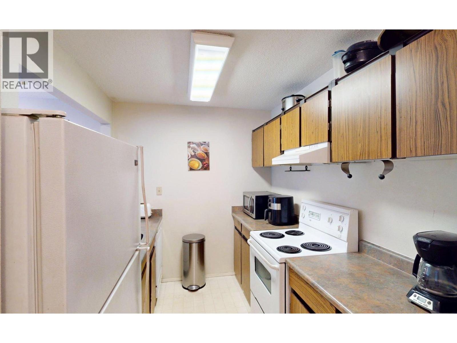 306c 1802 Alpine Drive, Elkford, British Columbia  V0B 1H0 - Photo 5 - 10378556