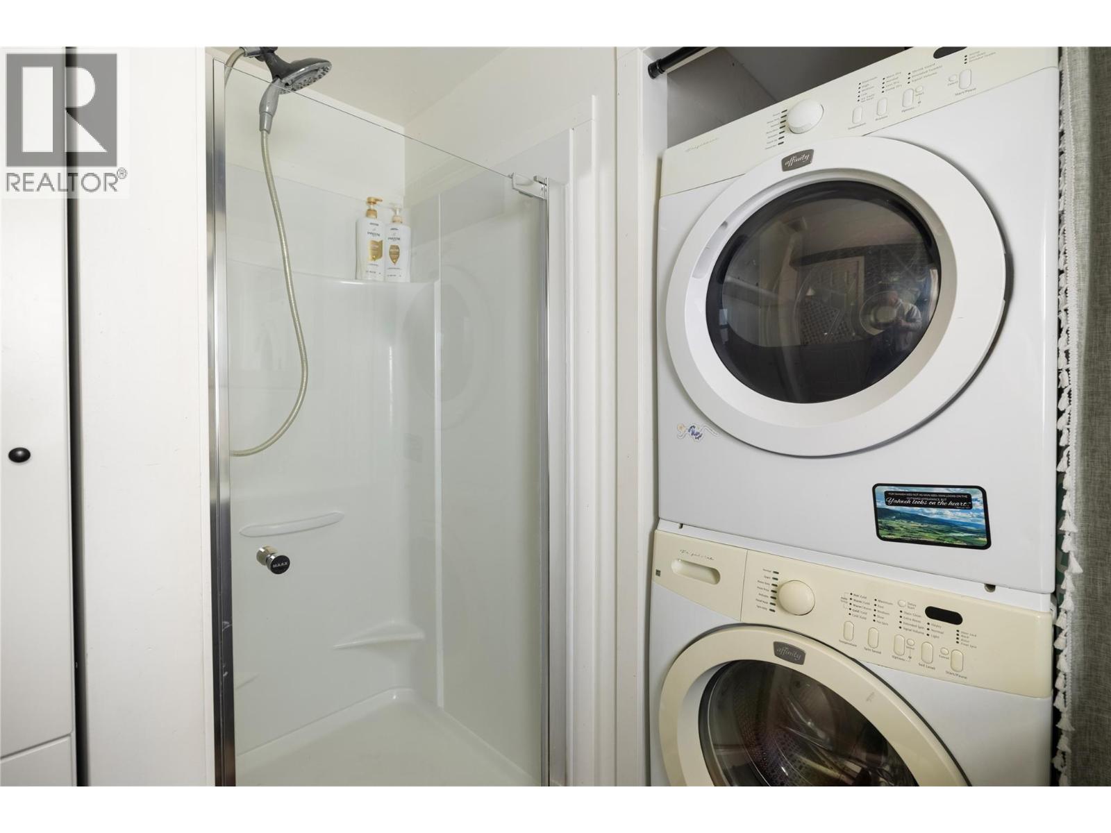 6740 Highway 97a Highway, Grindrod, British Columbia  V0E 1Y0 - Photo 31 - 10381515