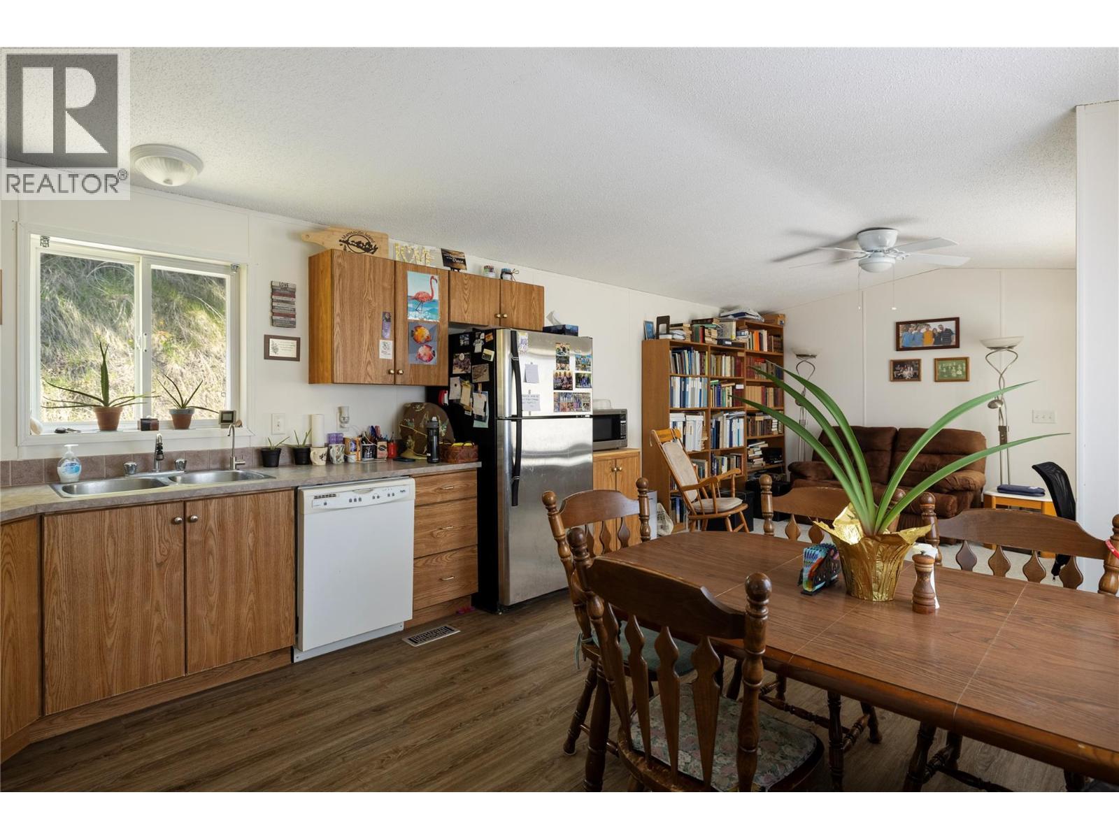 6740 Highway 97a Highway, Grindrod, British Columbia  V0E 1Y0 - Photo 44 - 10381515