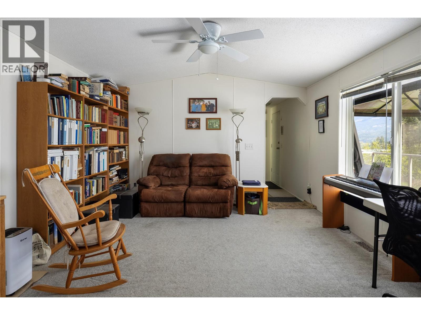 6740 Highway 97a Highway, Grindrod, British Columbia  V0E 1Y0 - Photo 45 - 10381515