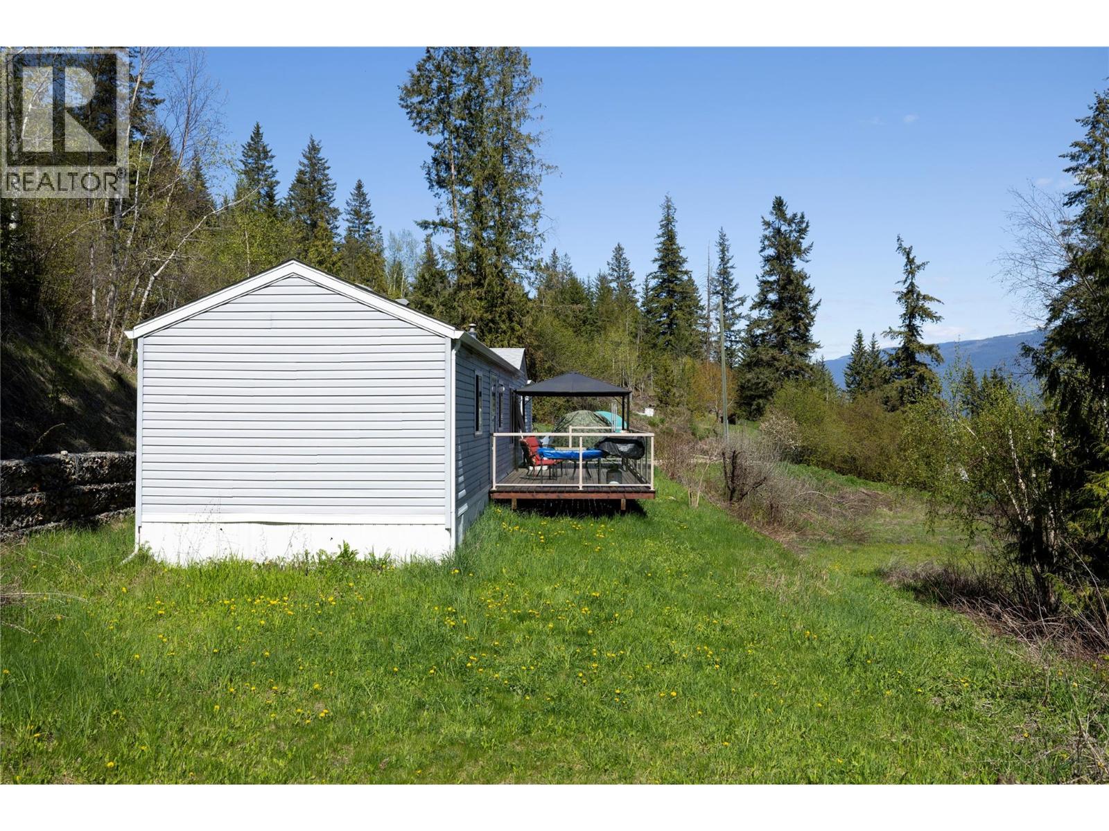 6740 Highway 97a Highway, Grindrod, British Columbia  V0E 1Y0 - Photo 53 - 10381515