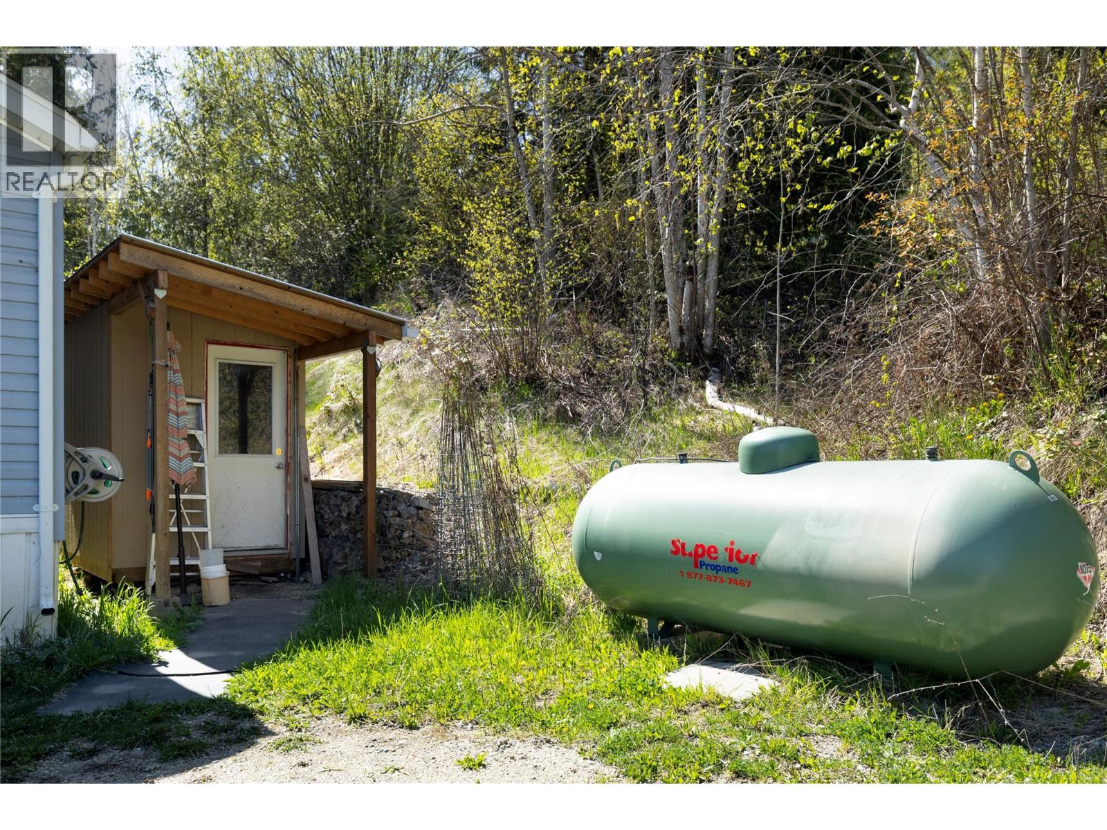 6740 Highway 97a Highway, Grindrod, British Columbia  V0E 1Y0 - Photo 54 - 10381515