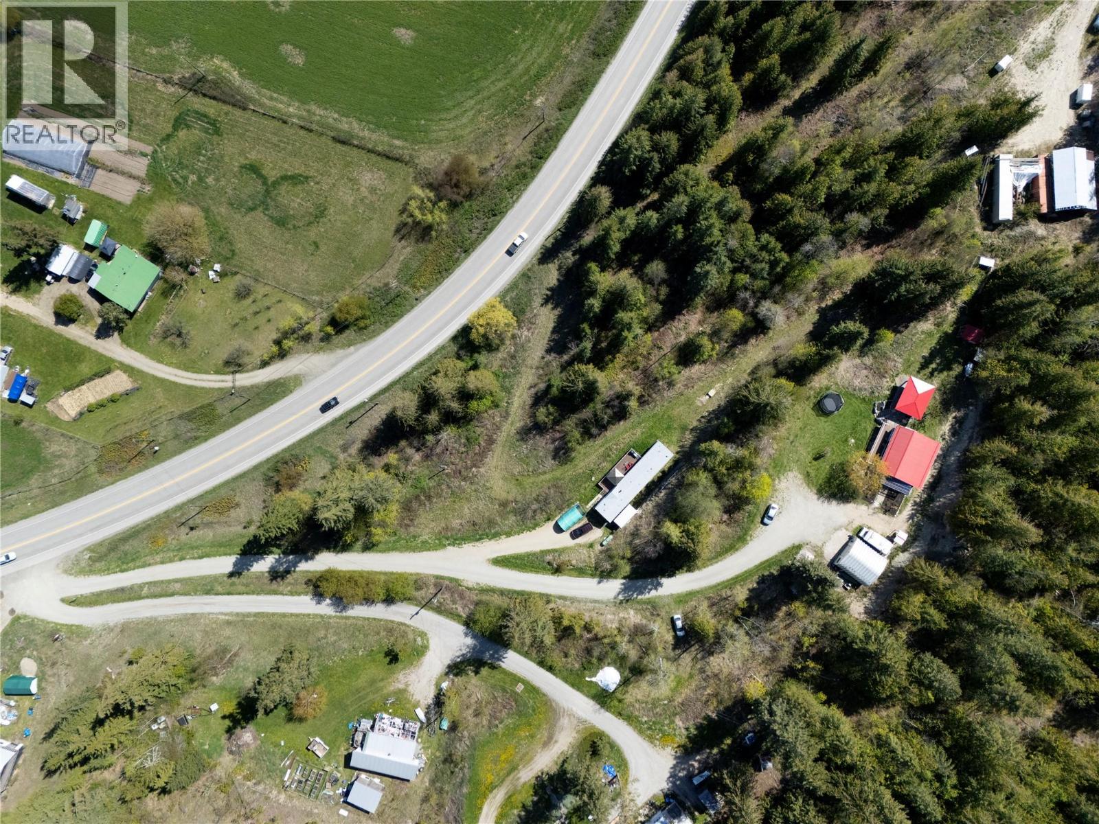 6740 Highway 97a Highway, Grindrod, British Columbia  V0E 1Y0 - Photo 65 - 10381515