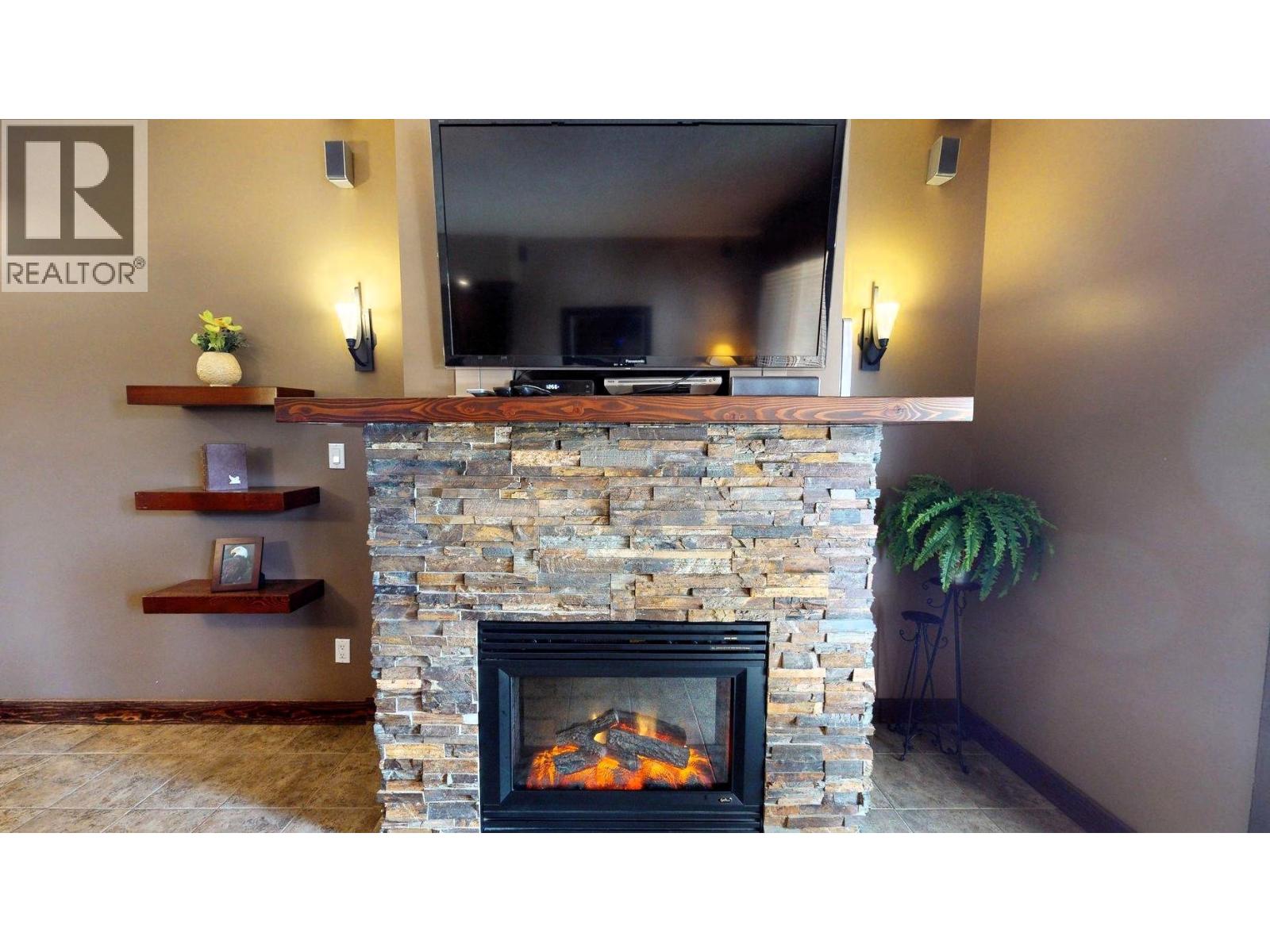 500 Bighorn Boulevard Unit# 513, Radium Hot Springs, British Columbia  V0A 1M0 - Photo 4 - 10380962