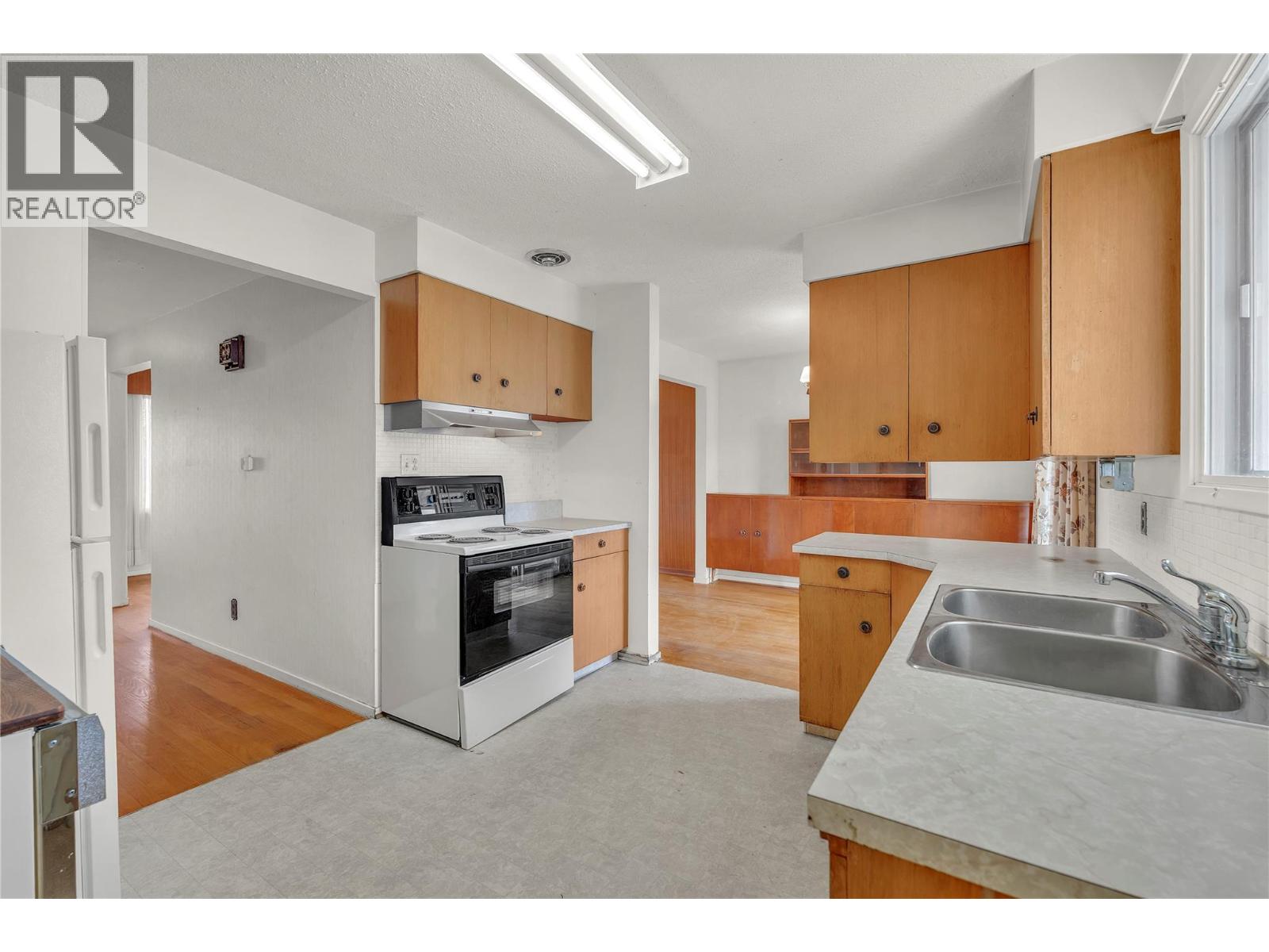 250 Bennett Avenue, Penticton, British Columbia  V2A 2P5 - Photo 13 - 10381301