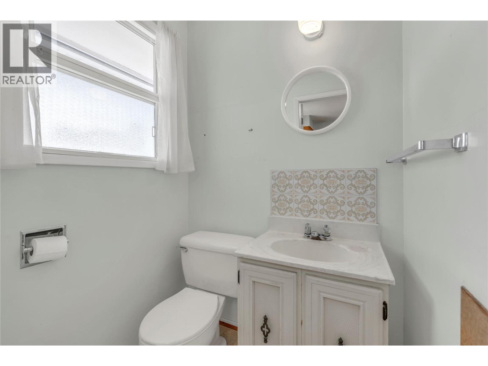 250 Bennett Avenue, Penticton, British Columbia  V2A 2P5 - Photo 14 - 10381301