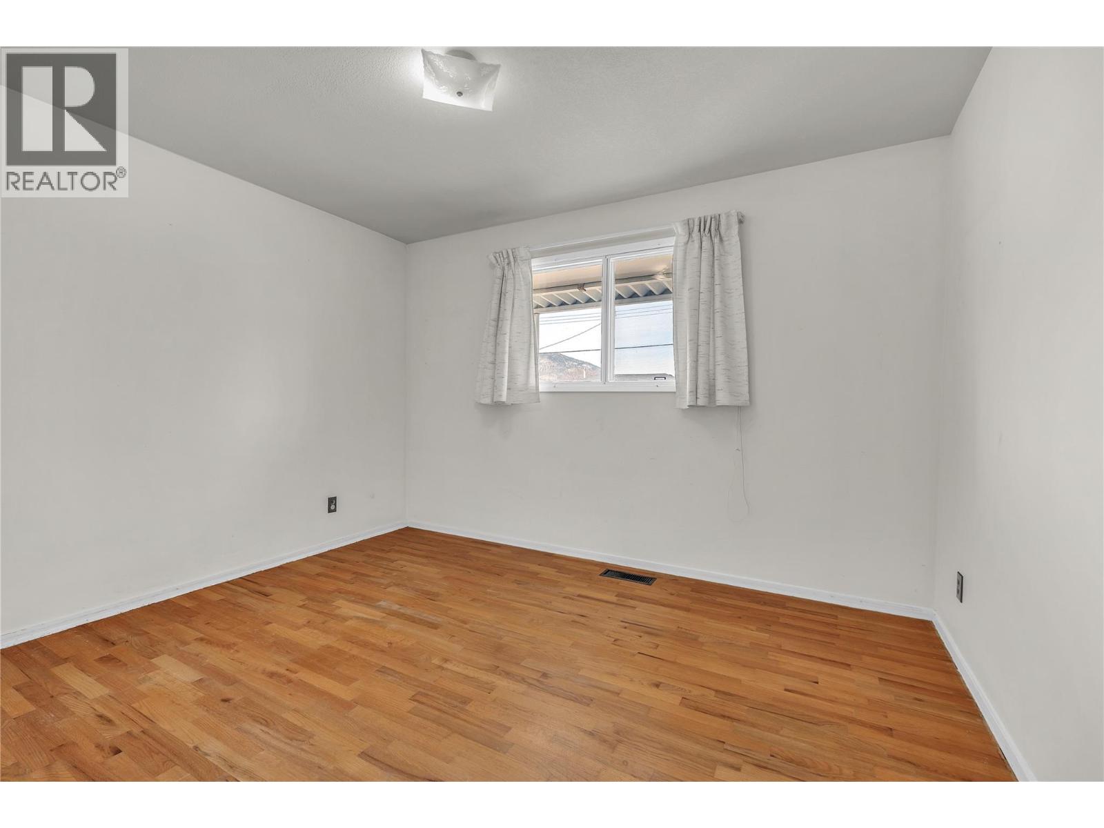 250 Bennett Avenue, Penticton, British Columbia  V2A 2P5 - Photo 16 - 10381301