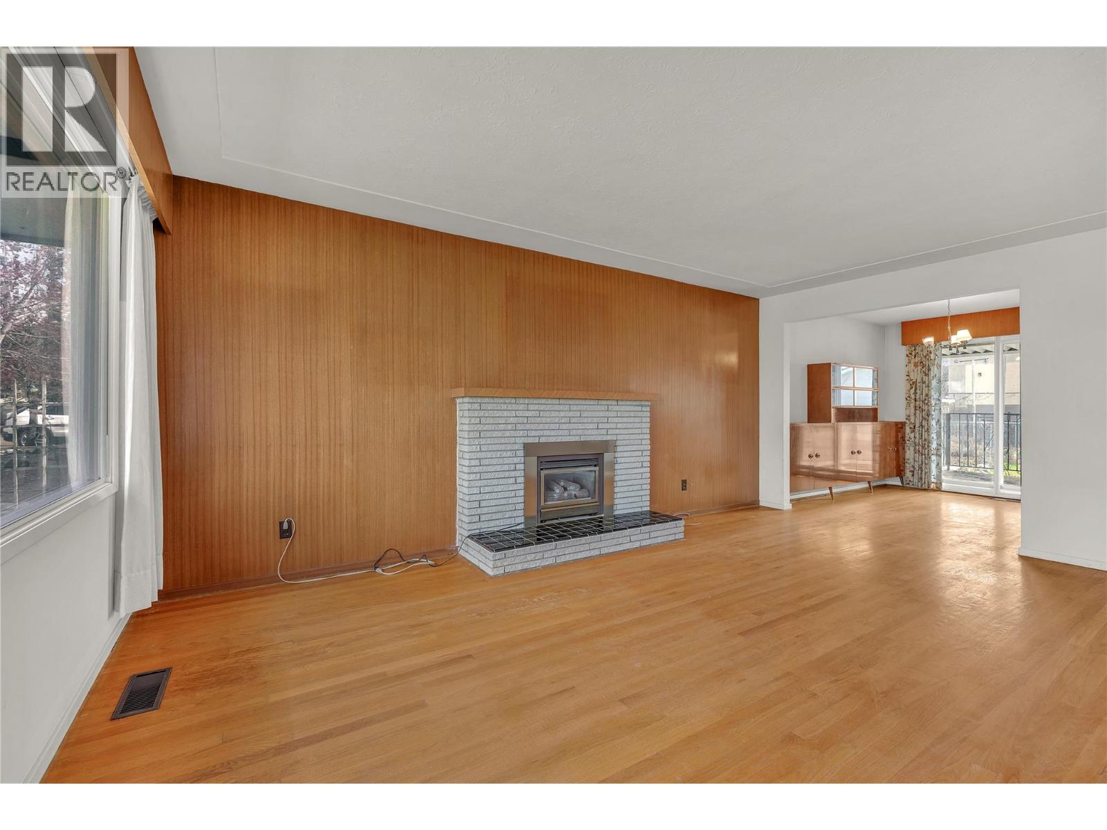 250 Bennett Avenue, Penticton, British Columbia  V2A 2P5 - Photo 5 - 10381301