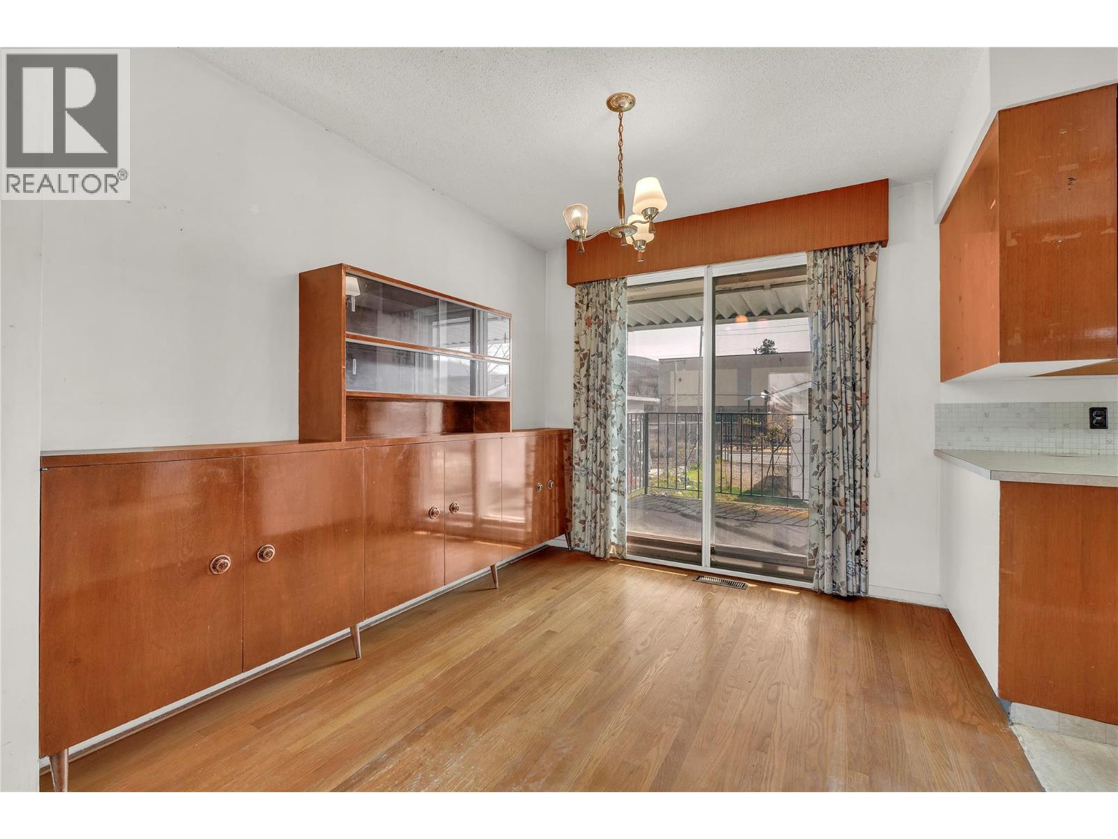 250 Bennett Avenue, Penticton, British Columbia  V2A 2P5 - Photo 7 - 10381301