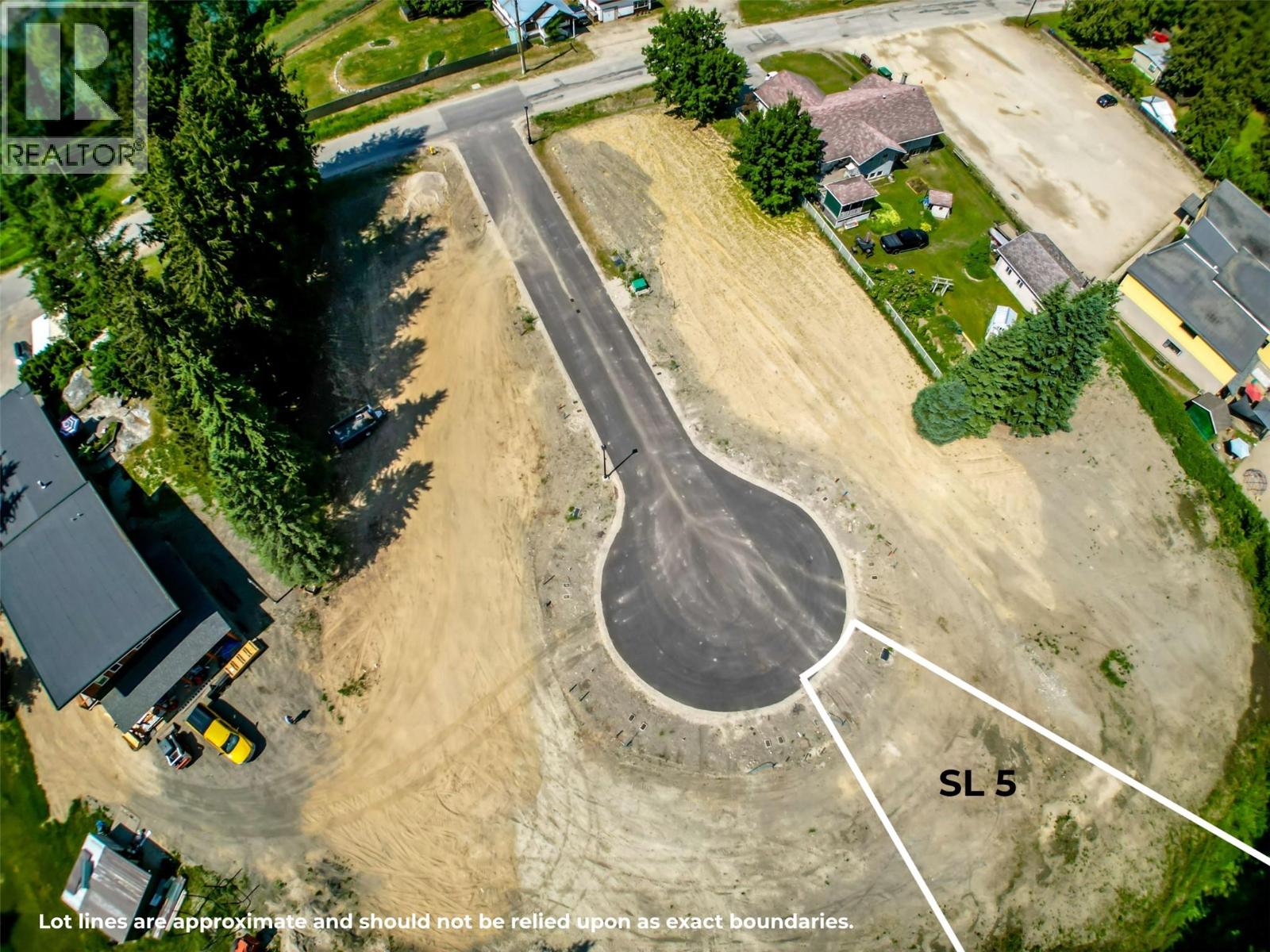 10-1445 Illecillewaet Road Lot# Sl 5, Revelstoke, British Columbia  V0E 2S1 - Photo 1 - 10381318