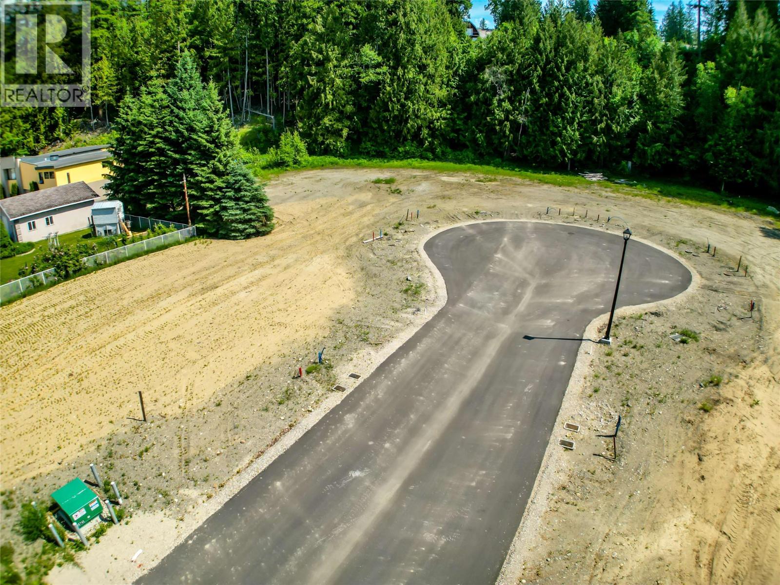 10-1445 Illecillewaet Road Lot# Sl 5, Revelstoke, British Columbia  V0E 2S1 - Photo 14 - 10381318