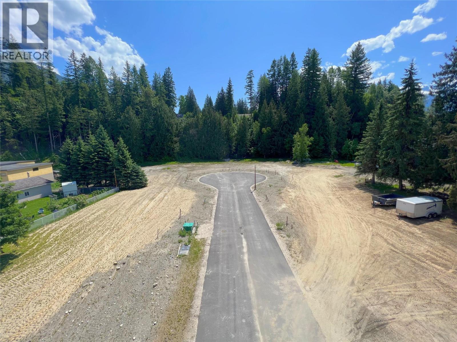 10-1445 Illecillewaet Road Lot# Sl 5, Revelstoke, British Columbia  V0E 2S1 - Photo 24 - 10381318