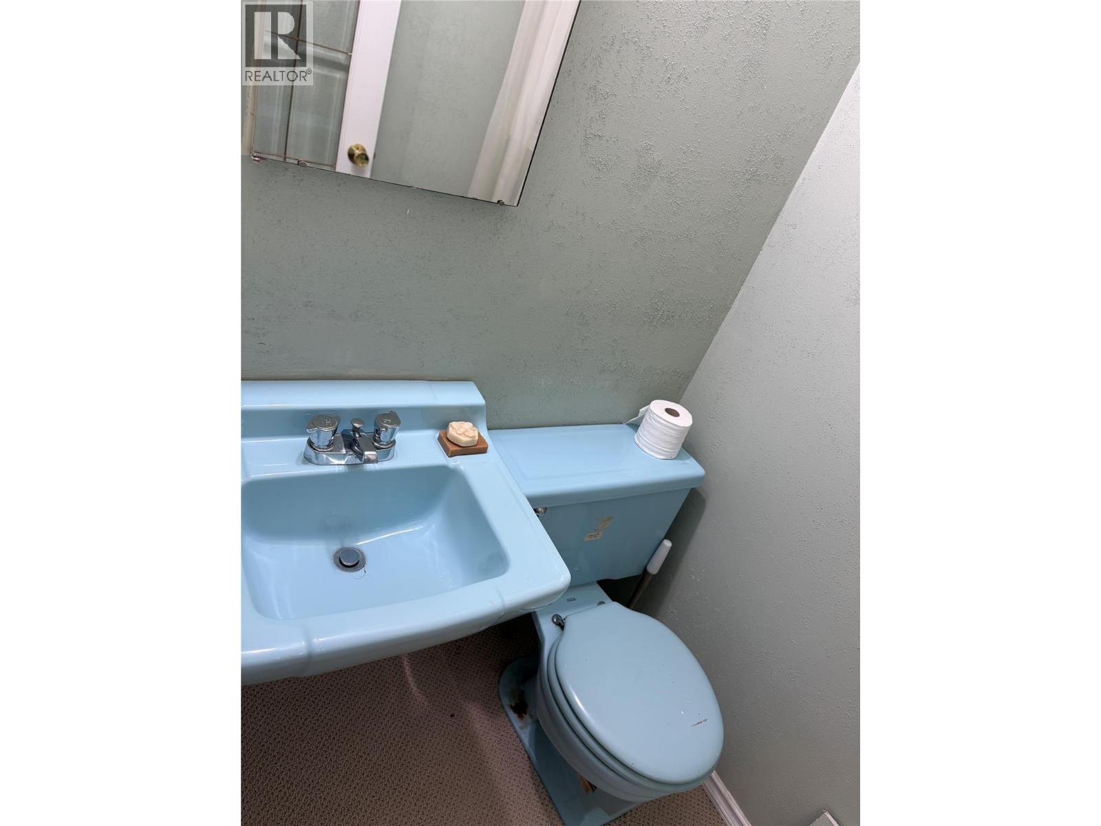 8764 Holding Road, Adams Lake, British Columbia  V0E 1M2 - Photo 17 - 10381223