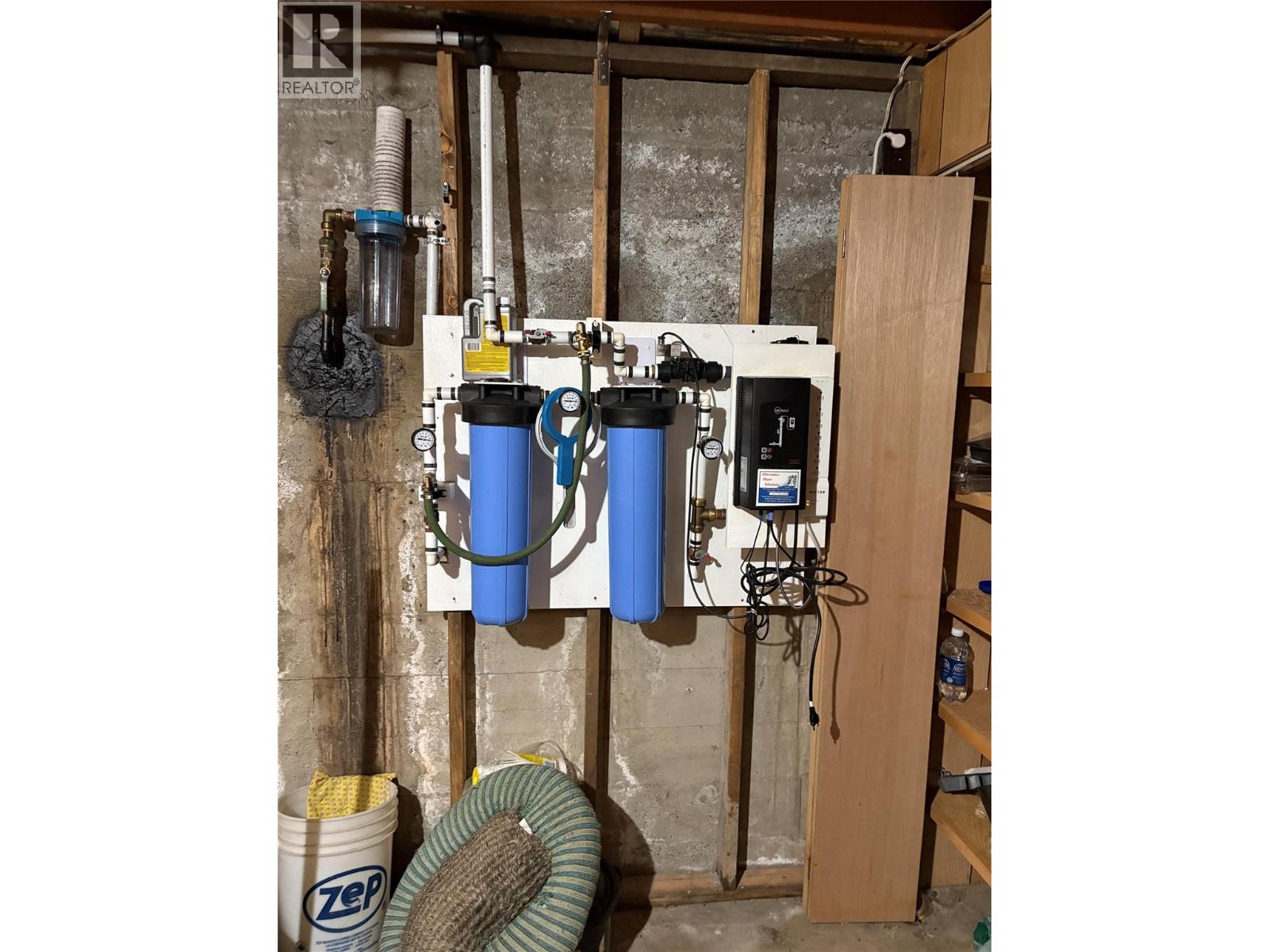 8764 Holding Road, Adams Lake, British Columbia  V0E 1M2 - Photo 24 - 10381223