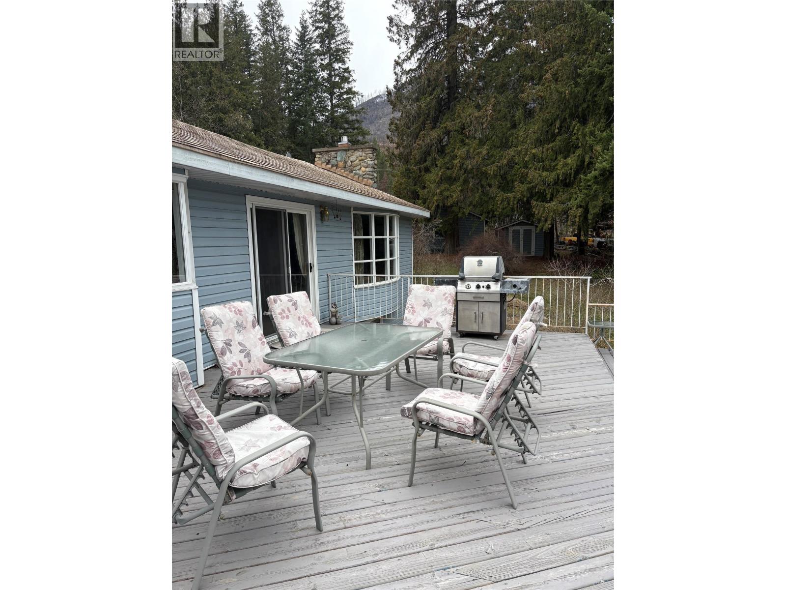 8764 Holding Road, Adams Lake, British Columbia  V0E 1M2 - Photo 32 - 10381223