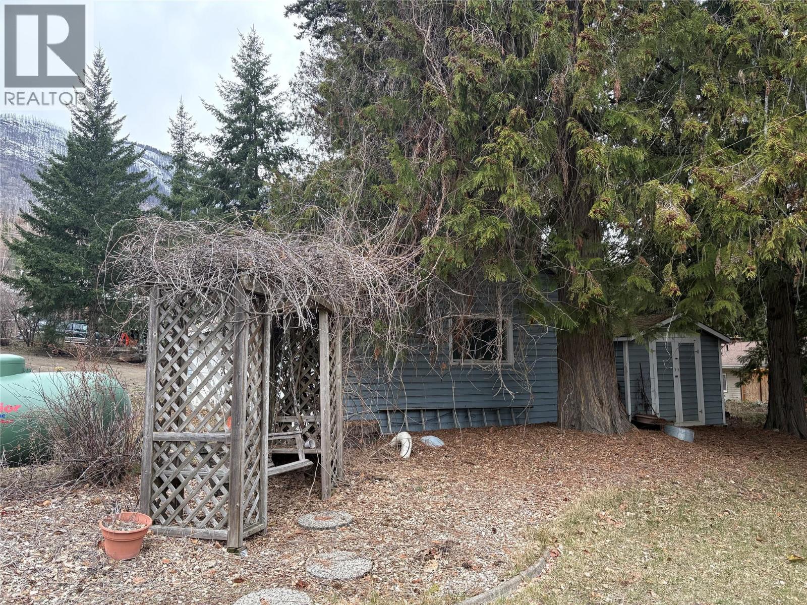 8764 Holding Road, Adams Lake, British Columbia  V0E 1M2 - Photo 43 - 10381223