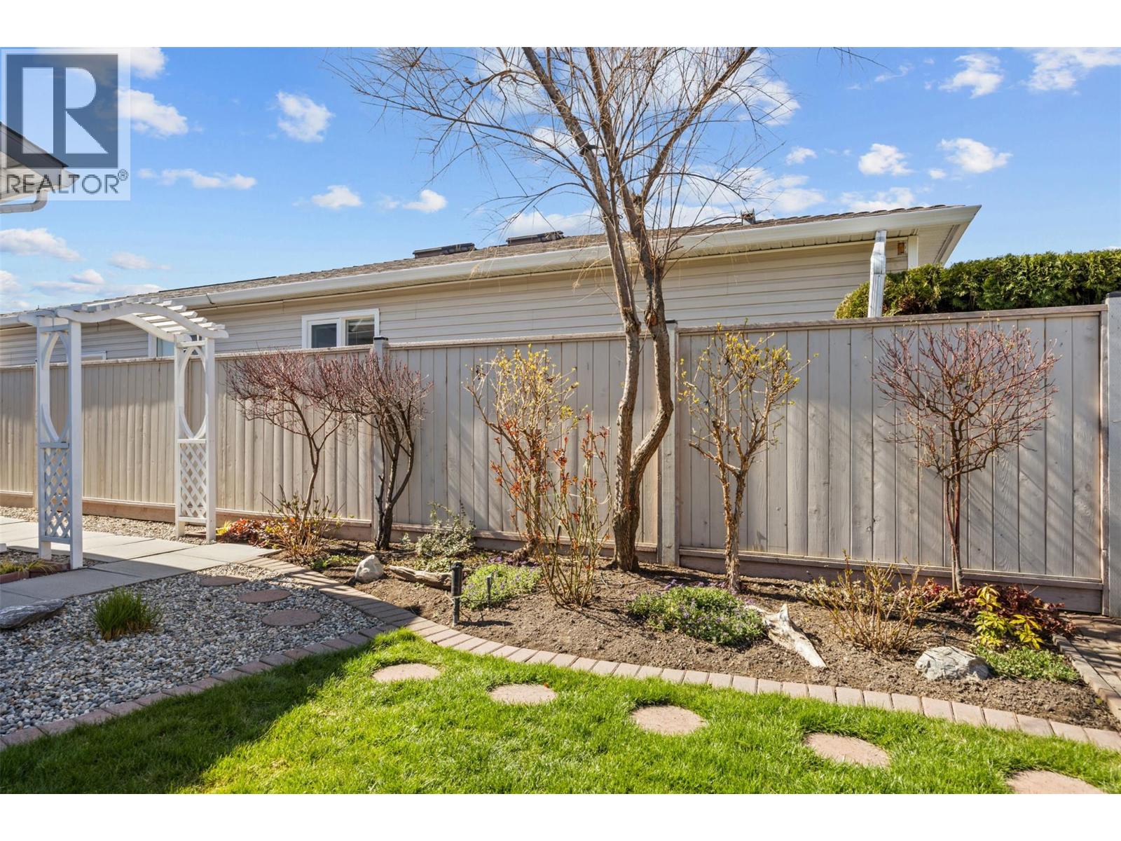 1384 Nelson Place, Kelowna, British Columbia  V1Y 9H4 - Photo 35 - 10381152