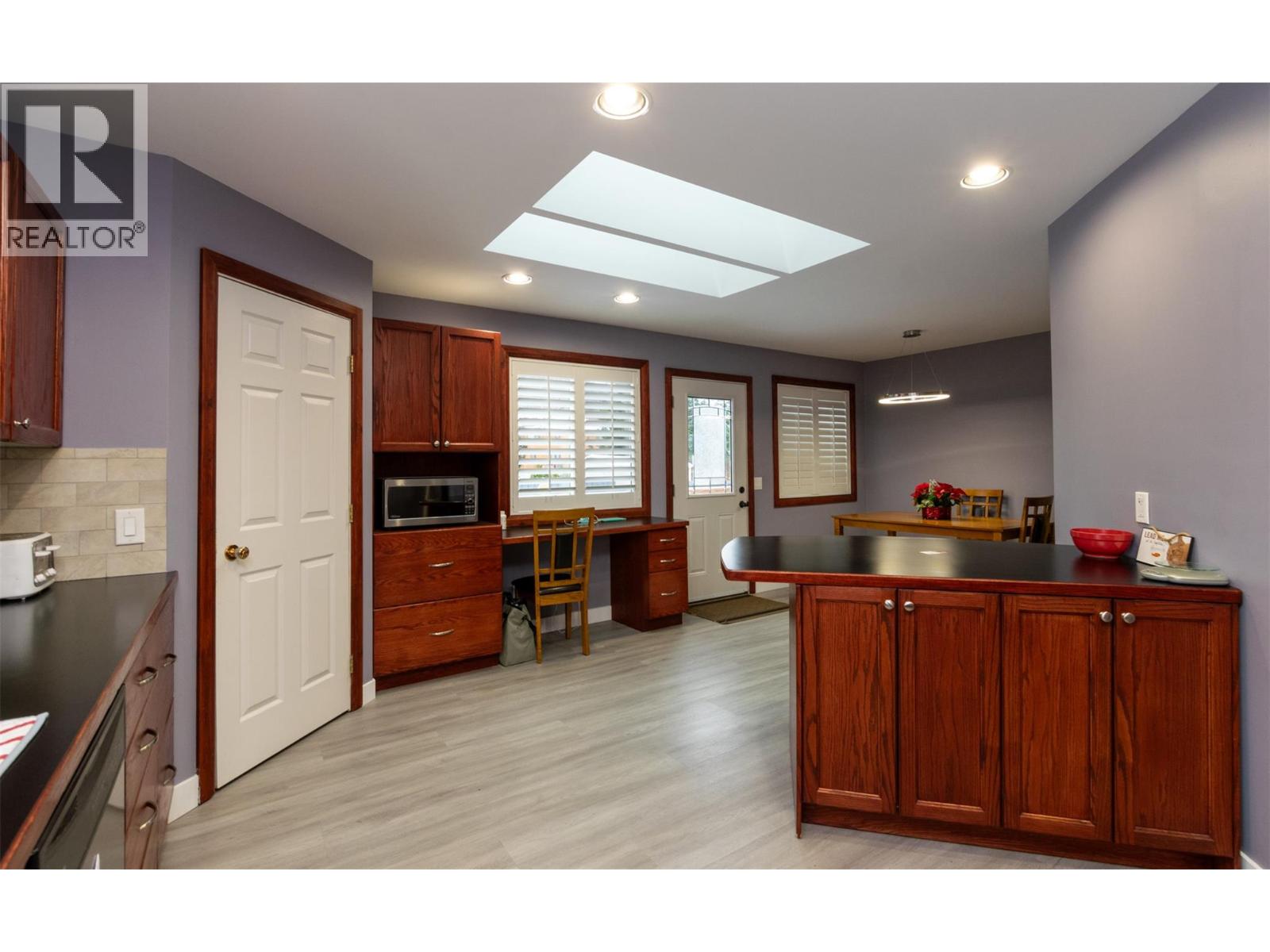 1350 13 Avenue Se, Salmon Arm, British Columbia  V1E 2G7 - Photo 10 - 10377782