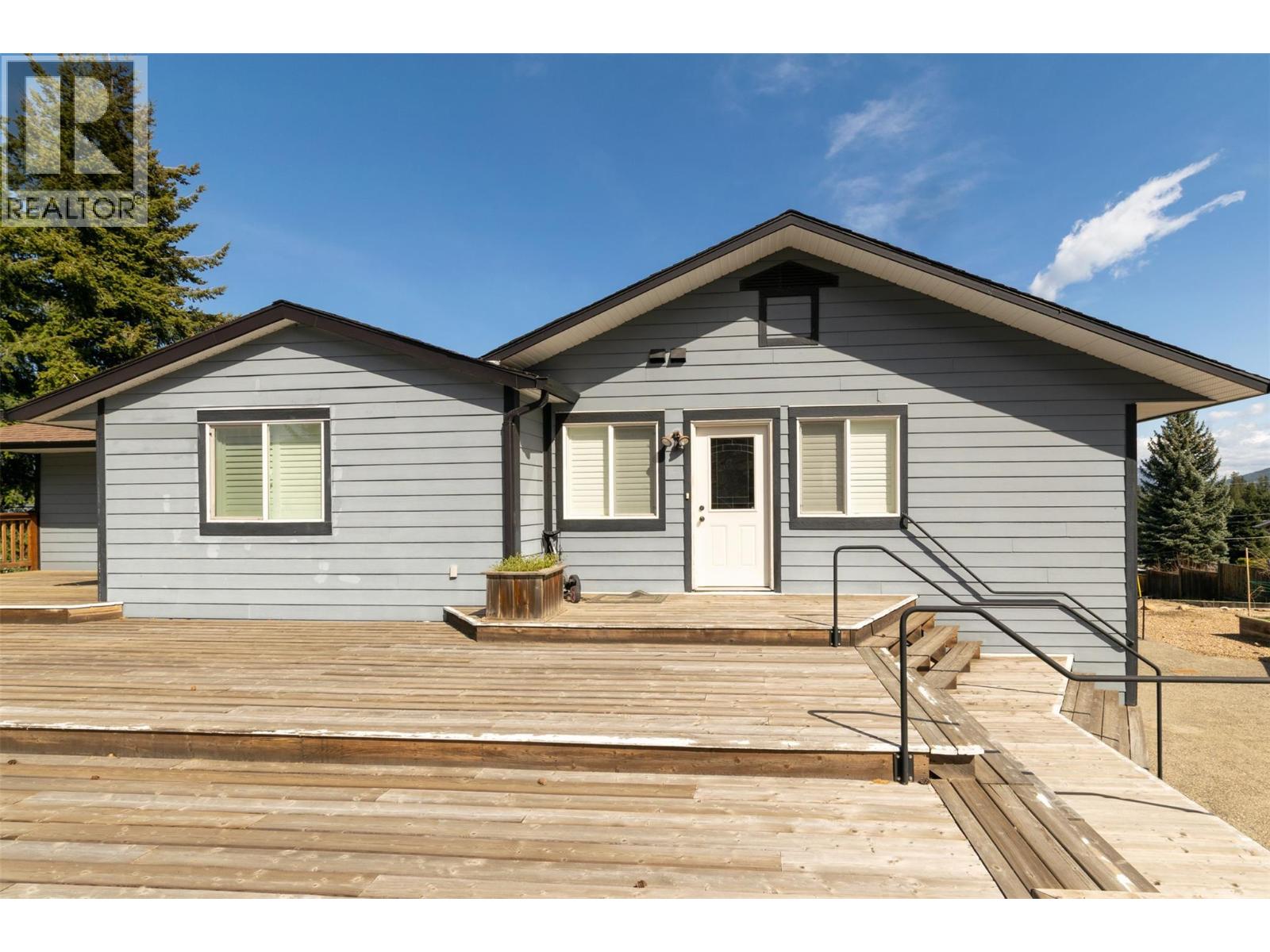 1350 13 Avenue Se, Salmon Arm, British Columbia  V1E 2G7 - Photo 18 - 10377782