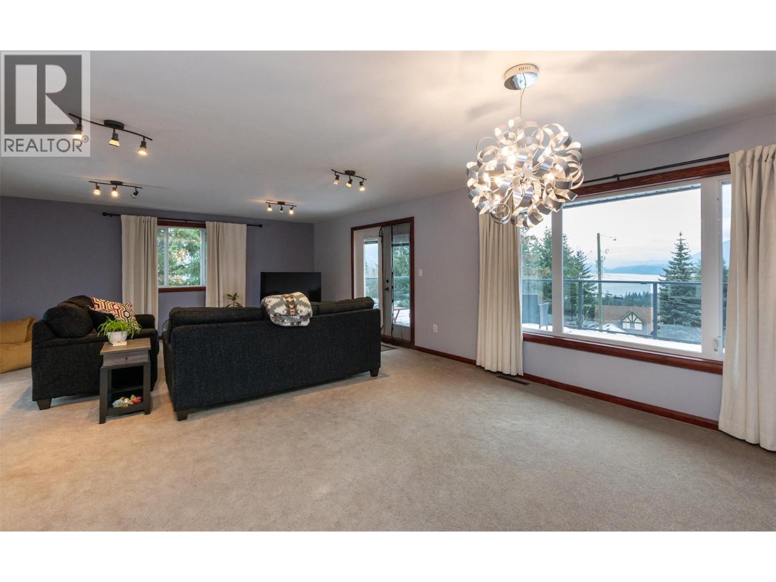 1350 13 Avenue Se, Salmon Arm, British Columbia  V1E 2G7 - Photo 22 - 10377782