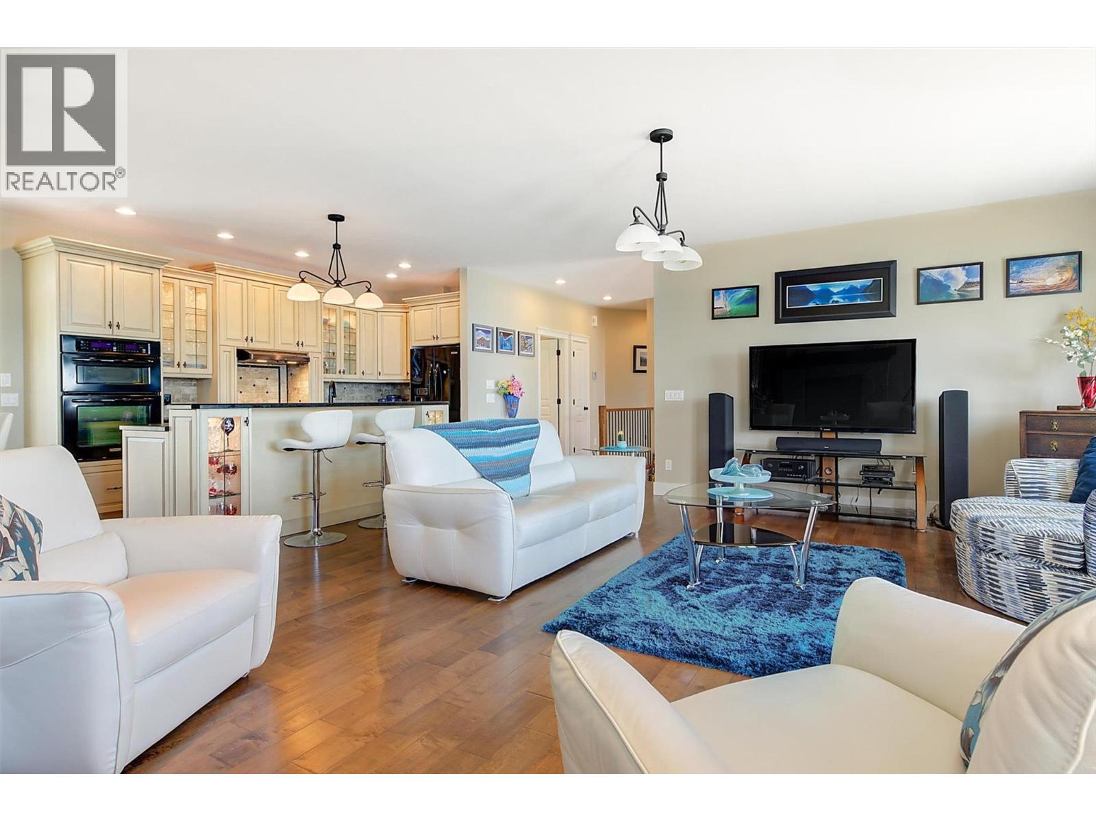 6148 Lipsett Avenue, Peachland, British Columbia  V0H 1X7 - Photo 17 - 10377250