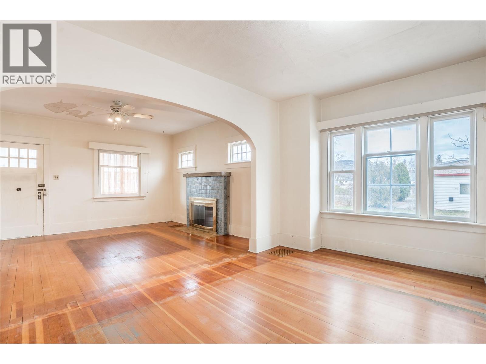 14207 Victoria Road N, Summerland, British Columbia  V0H 1Z0 - Photo 5 - 10381440