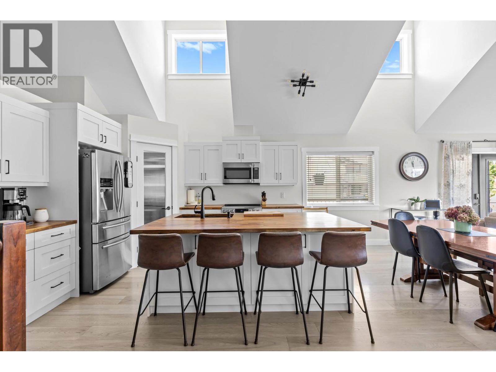 2079 Shelby Crescent, West Kelowna, British Columbia  V4T 3B2 - Photo 12 - 10381421