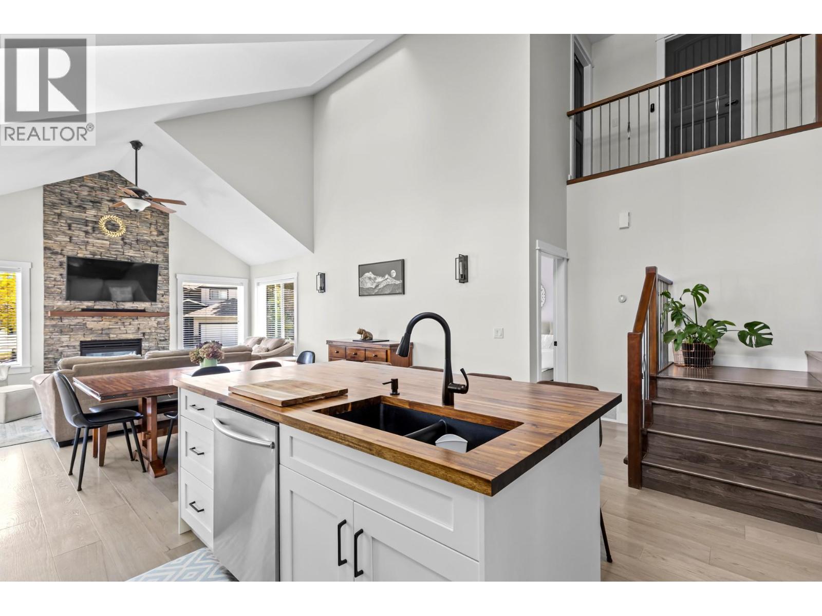 2079 Shelby Crescent, West Kelowna, British Columbia  V4T 3B2 - Photo 15 - 10381421