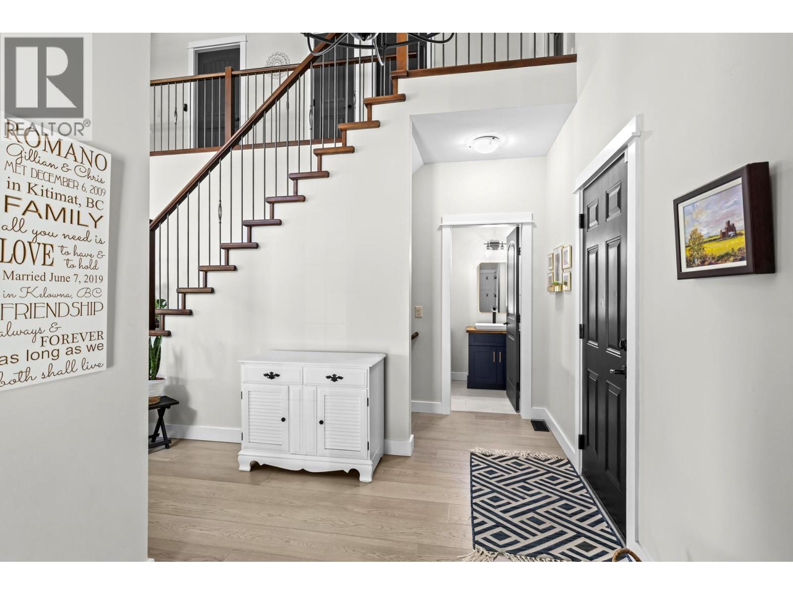 2079 Shelby Crescent, West Kelowna, British Columbia  V4T 3B2 - Photo 5 - 10381421