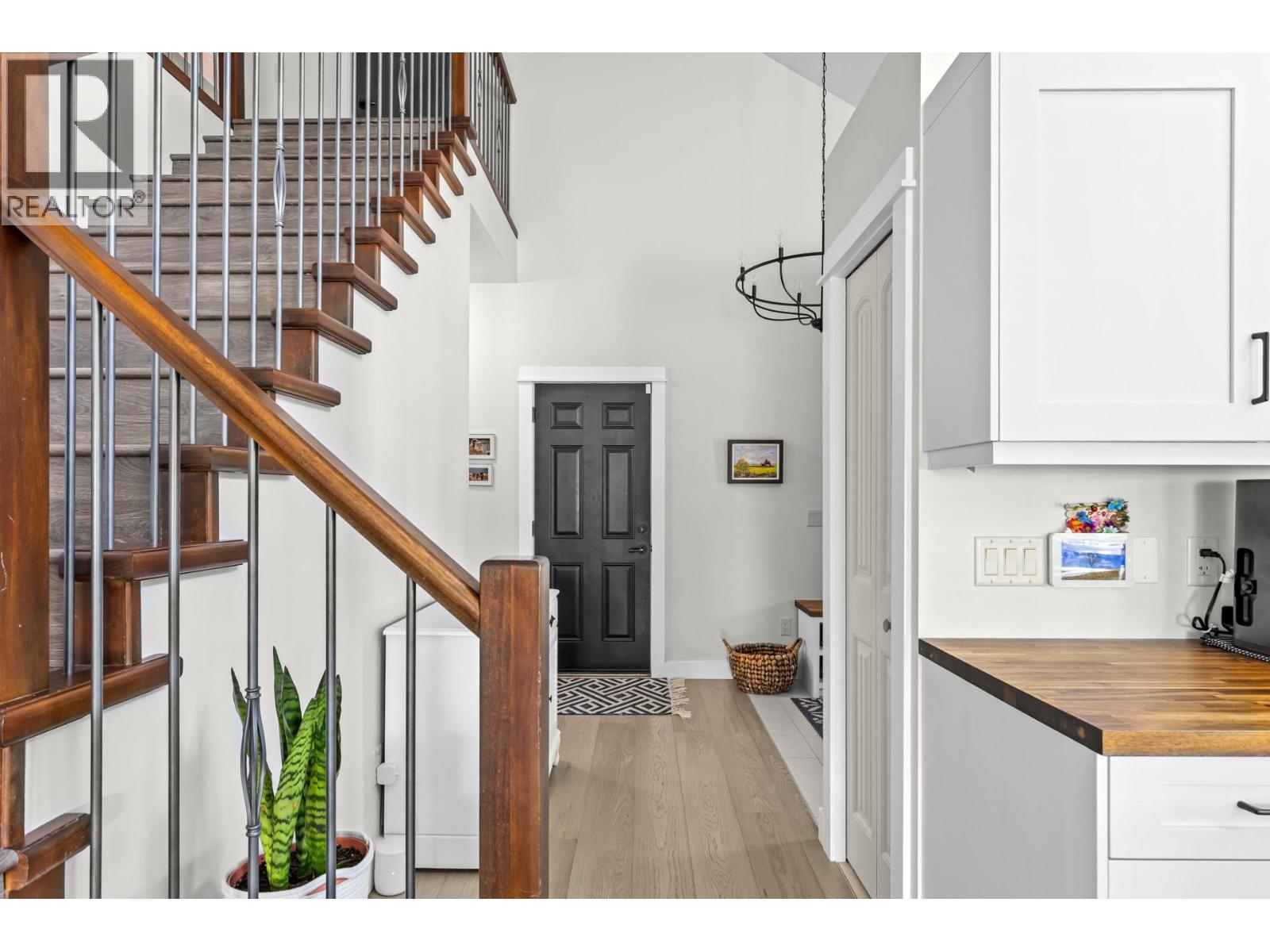 2079 Shelby Crescent, West Kelowna, British Columbia  V4T 3B2 - Photo 9 - 10381421