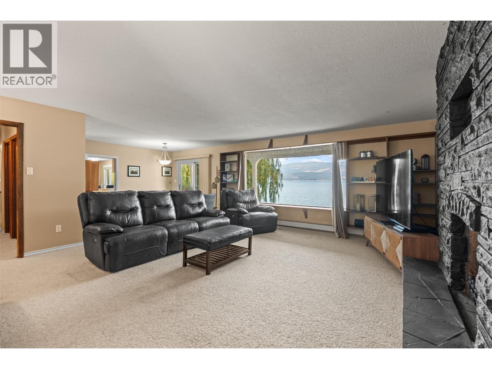 8997 Peters Road, Vernon, British Columbia  V1H 1K1 - Photo 10 - 10381378