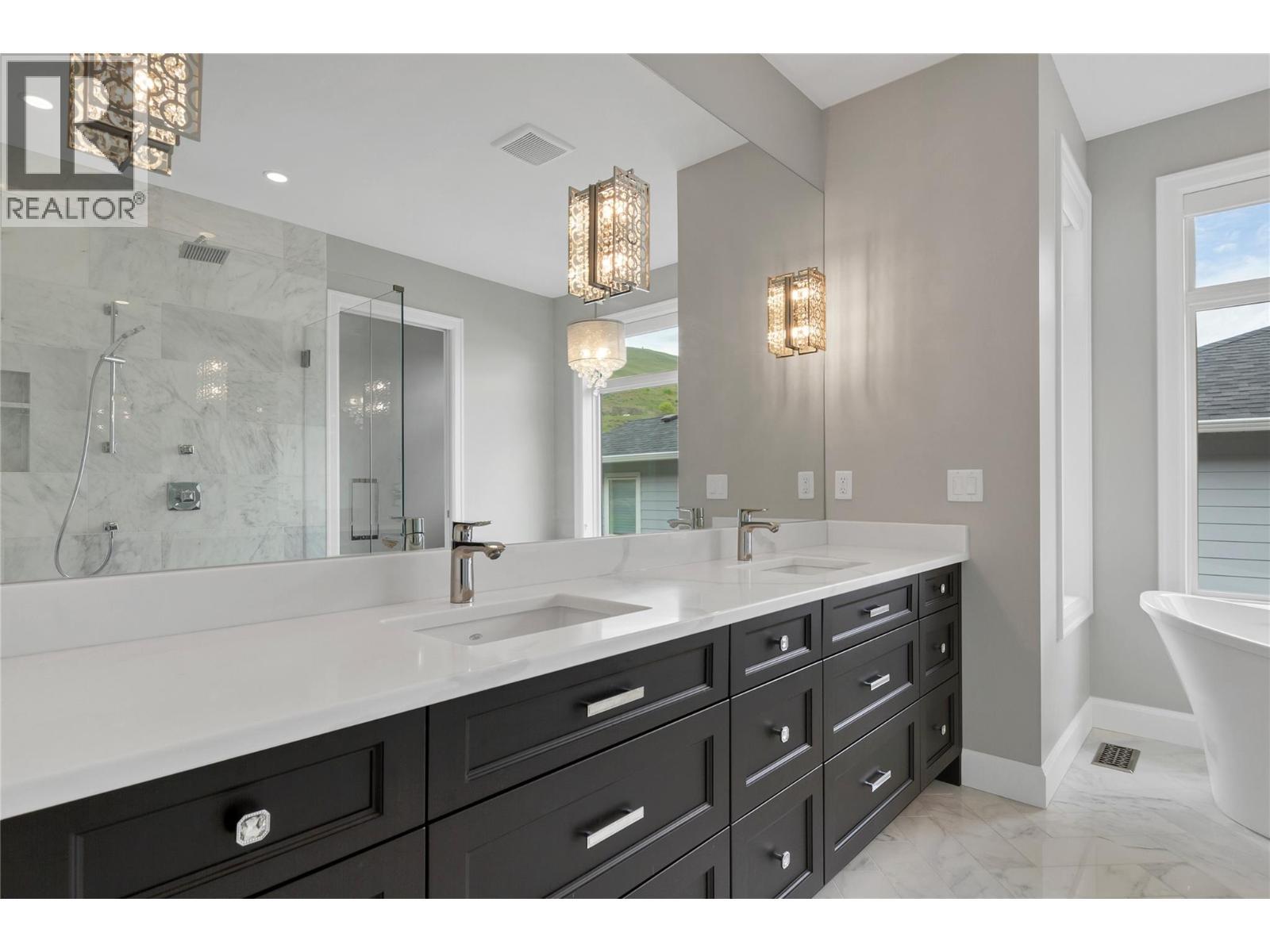 7091 Jasper Drive, Vernon, British Columbia  V1H 2J3 - Photo 31 - 10381029