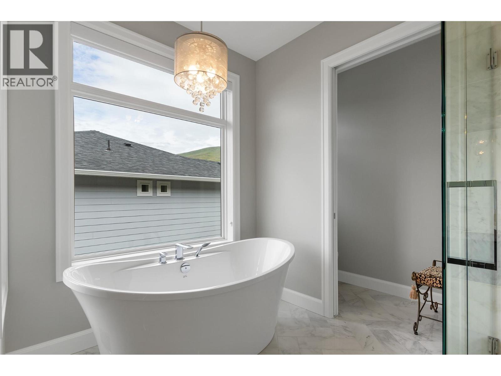 7091 Jasper Drive, Vernon, British Columbia  V1H 2J3 - Photo 35 - 10381029