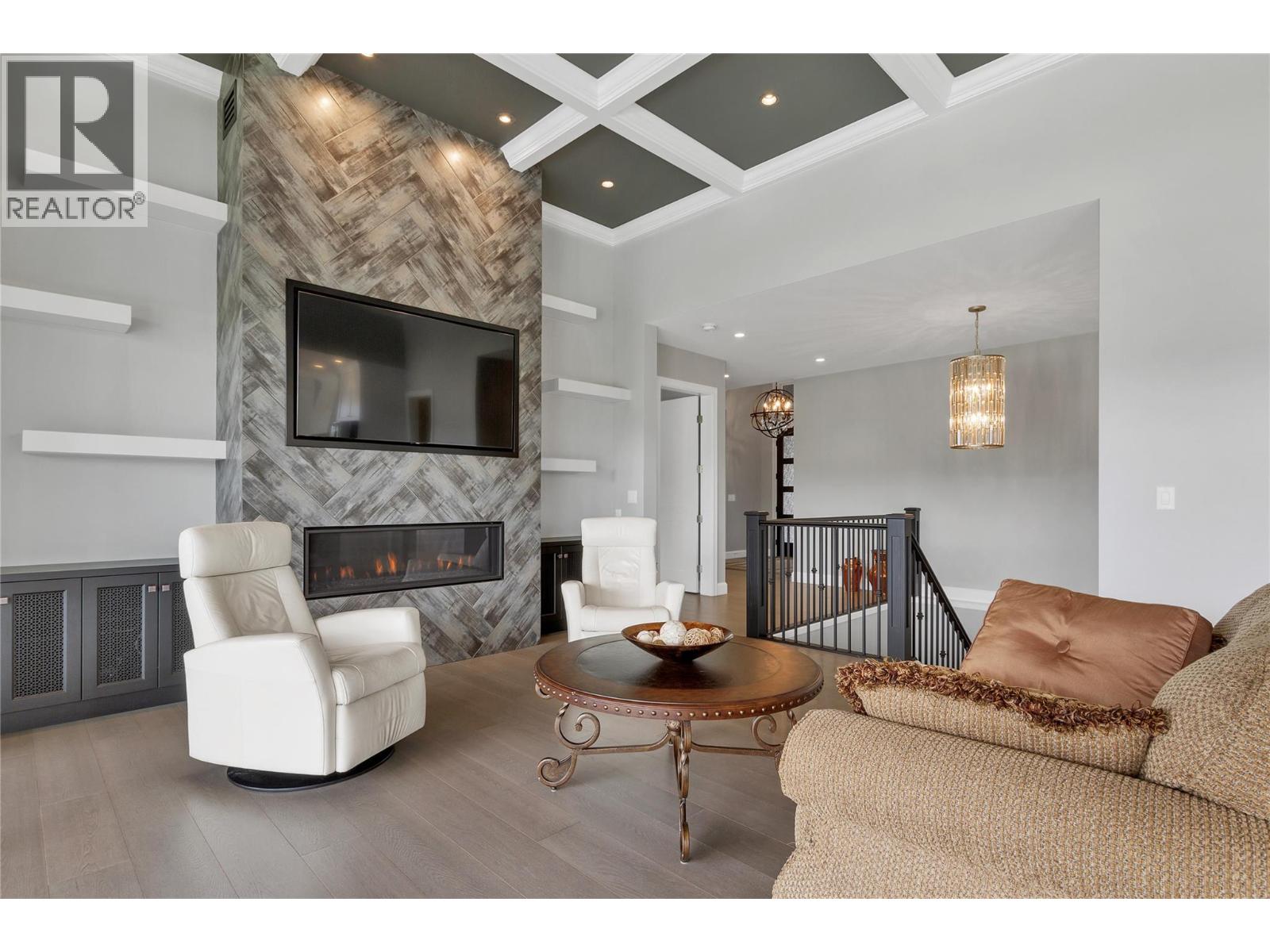 7091 Jasper Drive, Vernon, British Columbia  V1H 2J3 - Photo 6 - 10381029