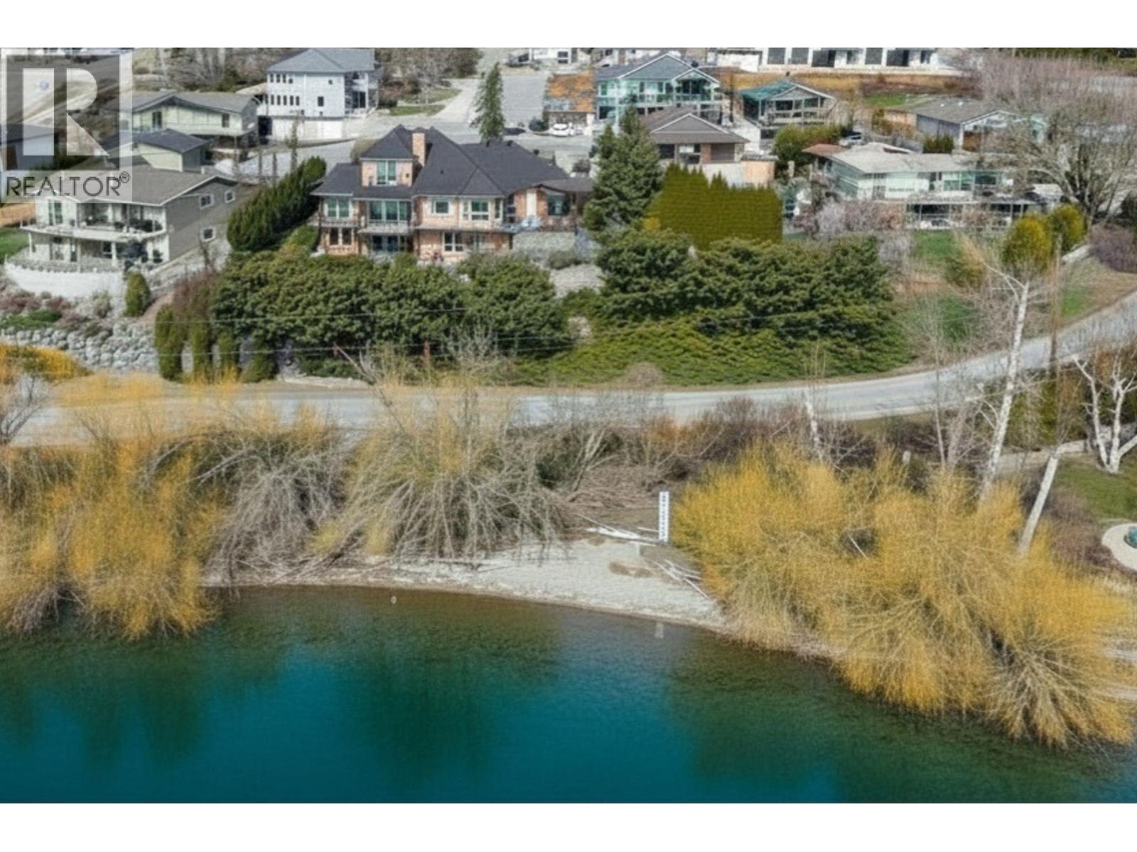 5312 Fulton Place, Peachland, British Columbia  V0H 1X1 - Photo 1 - 10380993